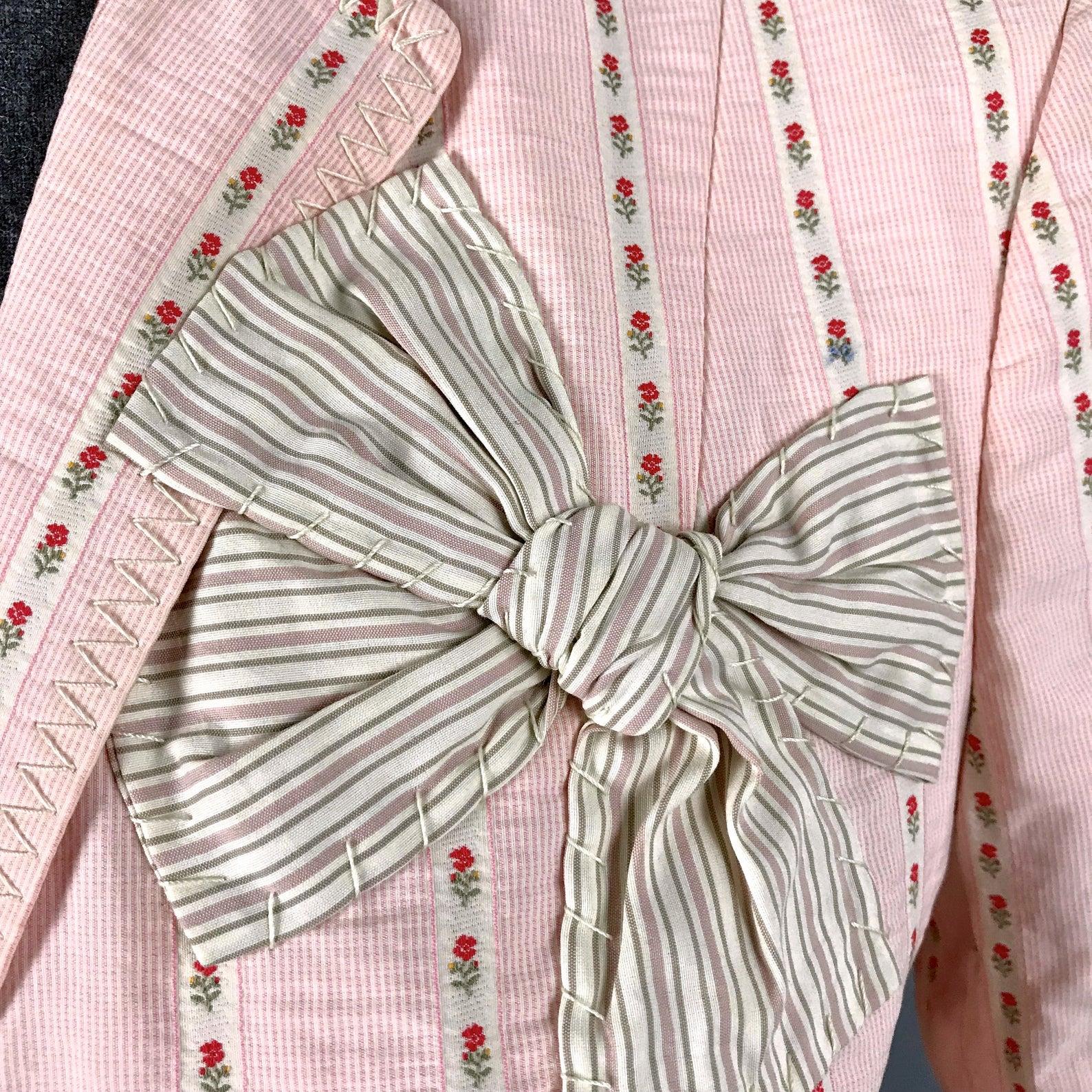 Vintage MOSCHINO Bow Applique Novelty Blazer Jacket In Excellent Condition In Kingersheim, Alsace