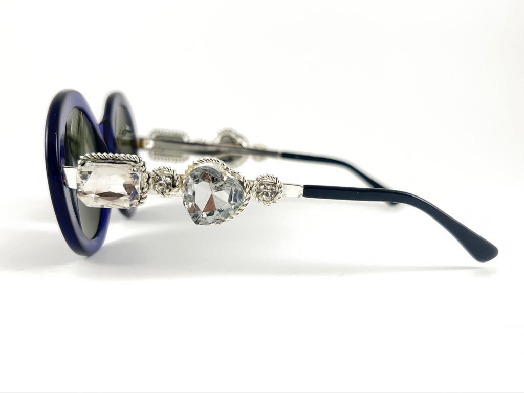 Vintage Moschino by Persol M253 Vintage Blaue Lady Gaga-Sonnenbrille mit Juwelen 1990 im Angebot 3