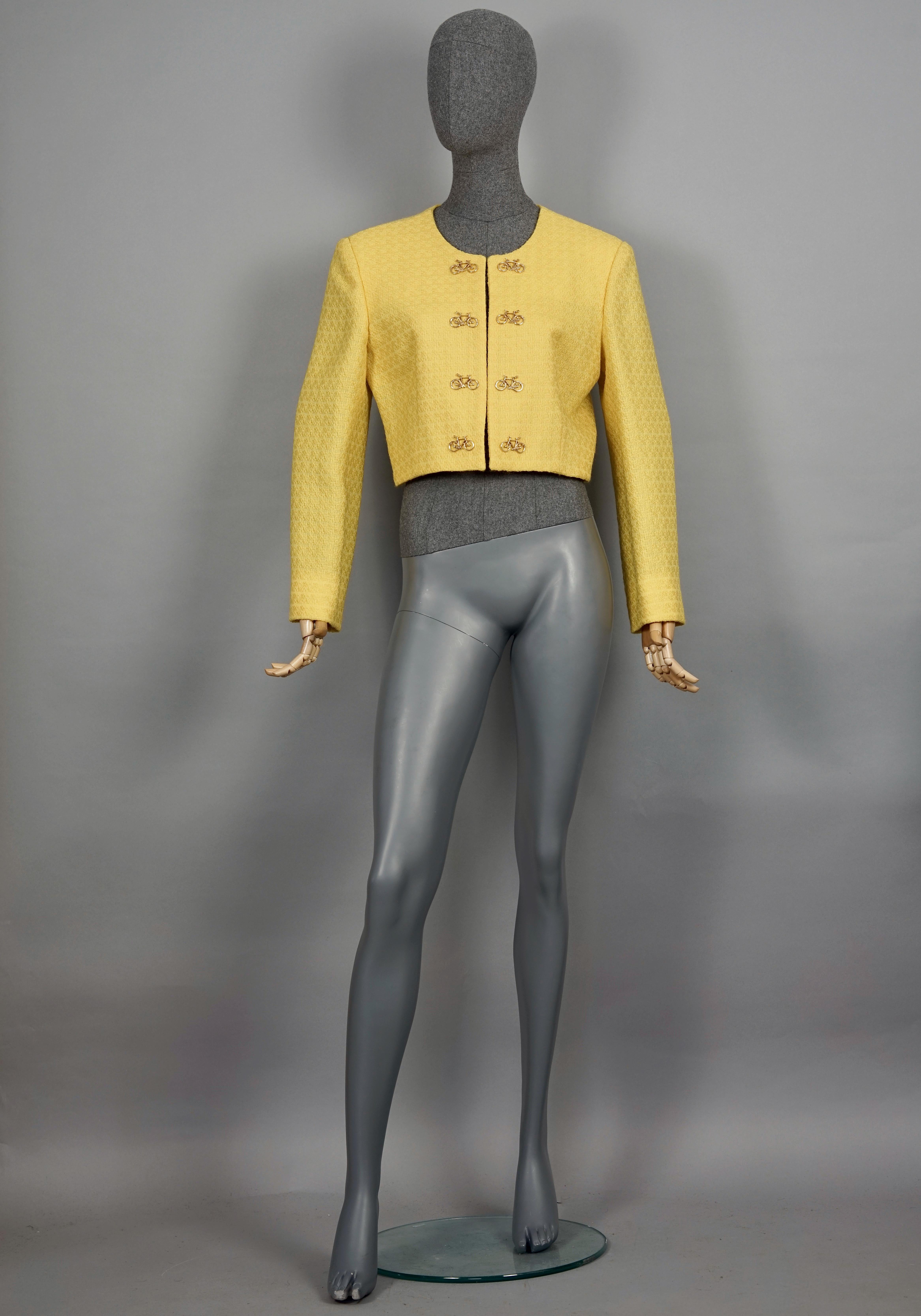 Jaune Veste courte fantaisie vintage MOSCHINO CHEAP and CHIC avec boutons de bicyclette en vente