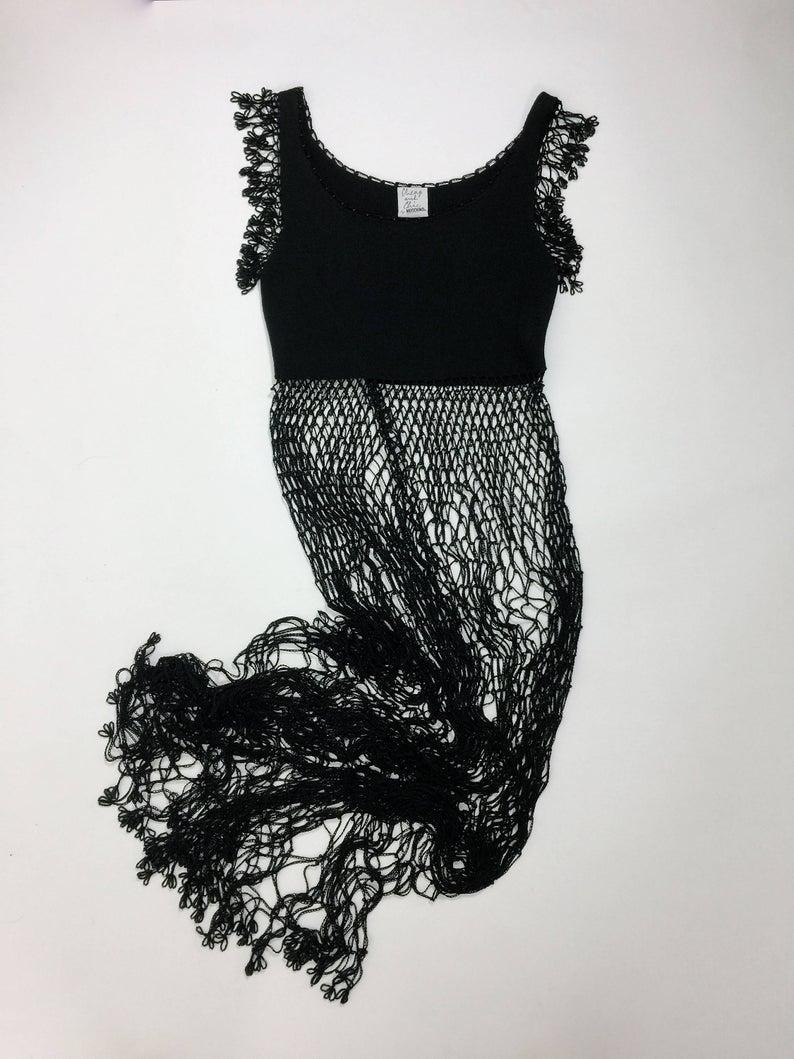 Vintage MOSCHINO CHEAP and CHIC Crochet Beaded Fishnet Mesh Fringe Black Dress In Excellent Condition In Kingersheim, Alsace