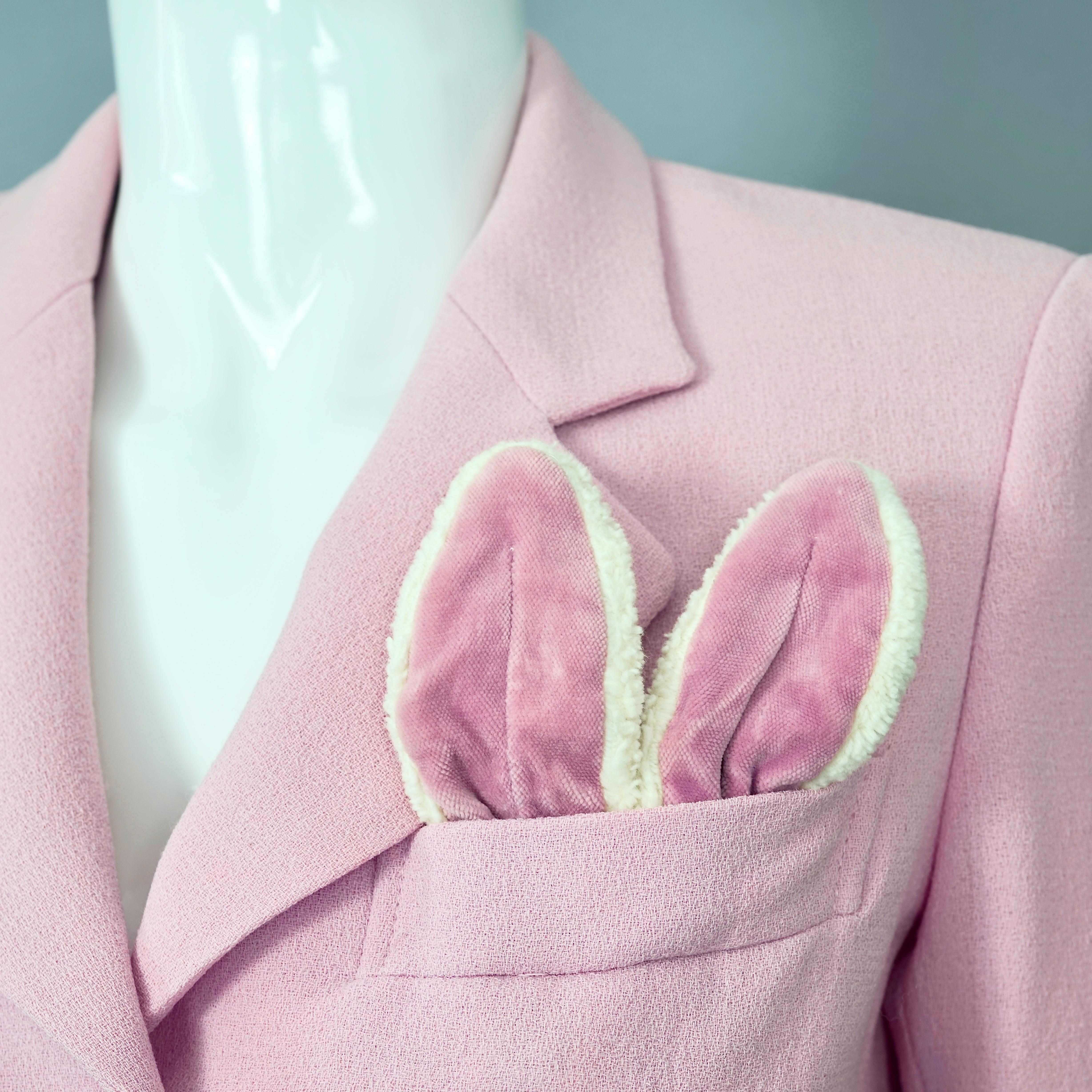 Vintage MOSCHINO CHEAP and CHIC Magician Rabbit Ears Novelty Blazer Jacket

Measurements taken laid flat, please double bust and waist:
Shoulder: 14.76 inches  (37.5 cms)
Sleeves: 22.24 inches  (56.5 cms)
Bust: 18.11 inches  (46 cms)
Waist: 16.14