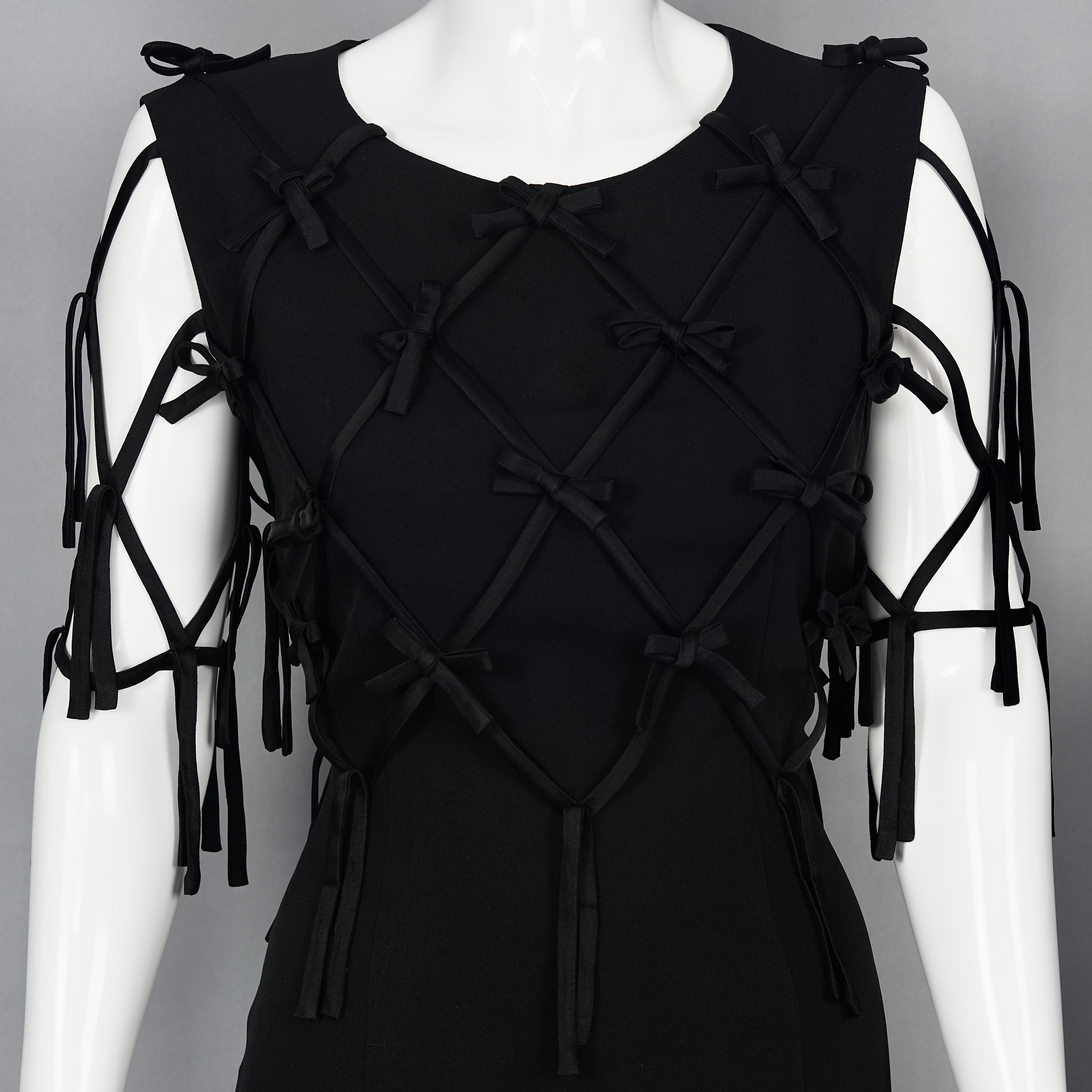 MOSCHINO CHEAP und CHIC „Take A Bow“ Schleifeneinsatz Kleid Damen