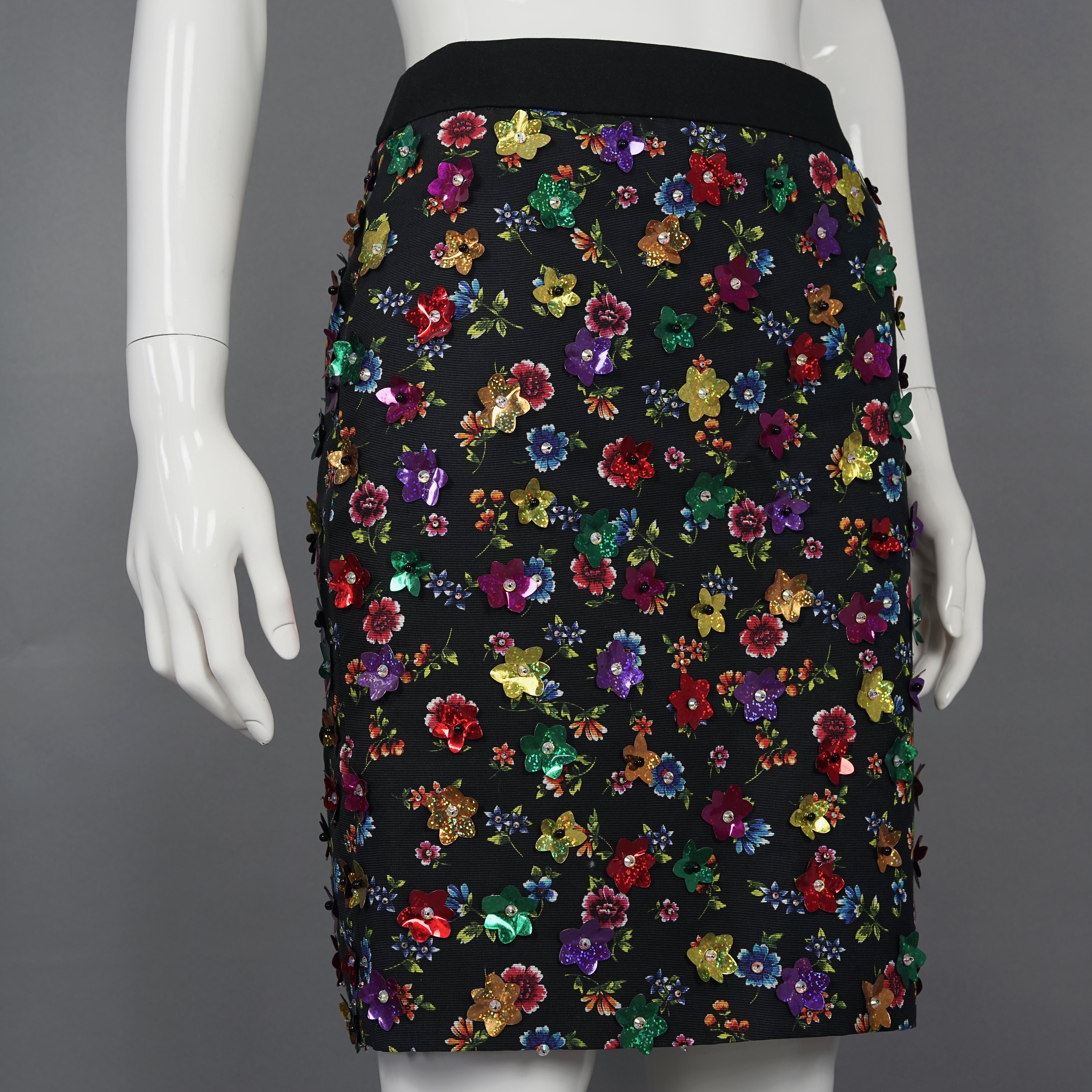 Gonna vintage con fiori 3D di MOSCHINO COUTURE In condizioni ottime in vendita a Kingersheim, Alsace