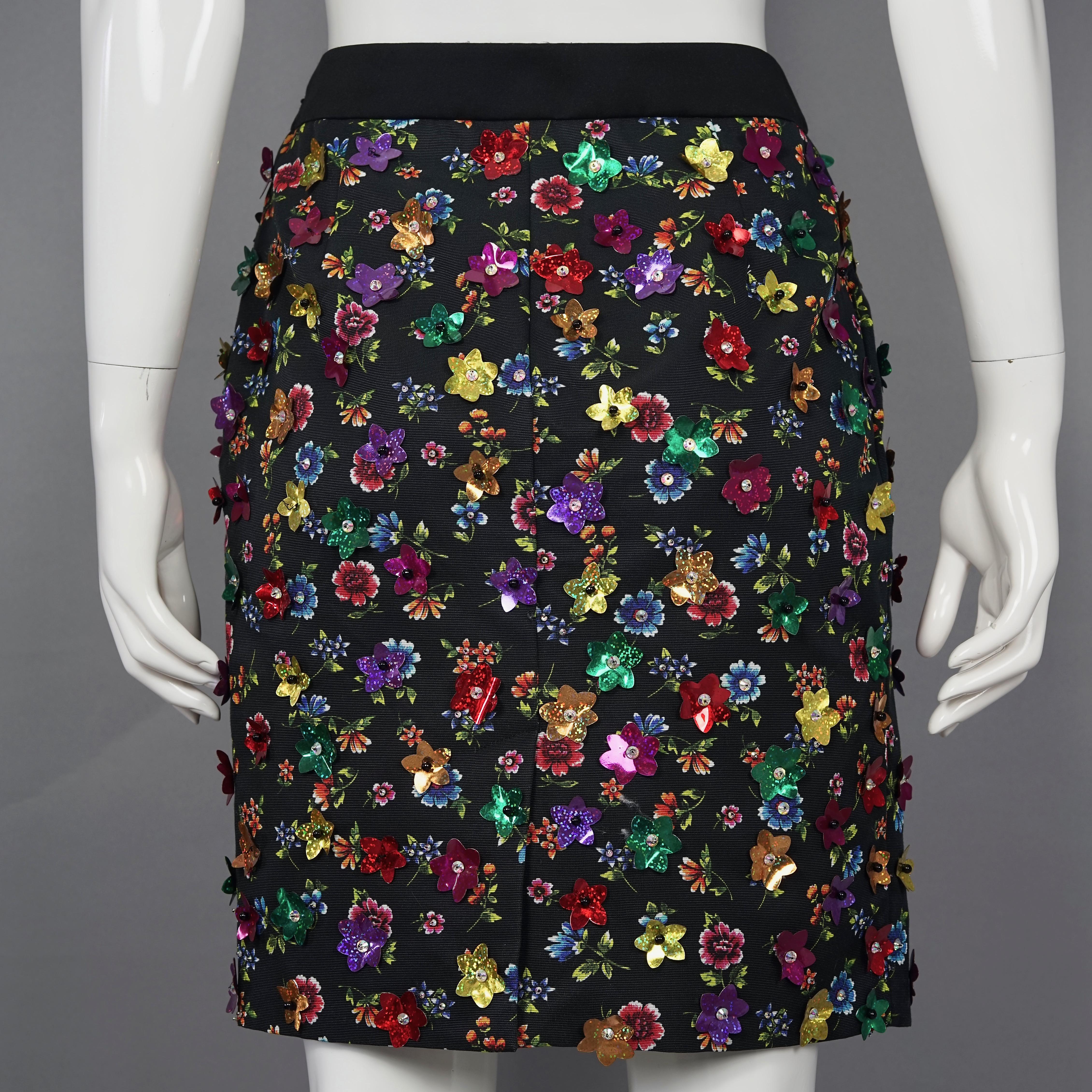 Donna Gonna vintage con fiori 3D di MOSCHINO COUTURE in vendita