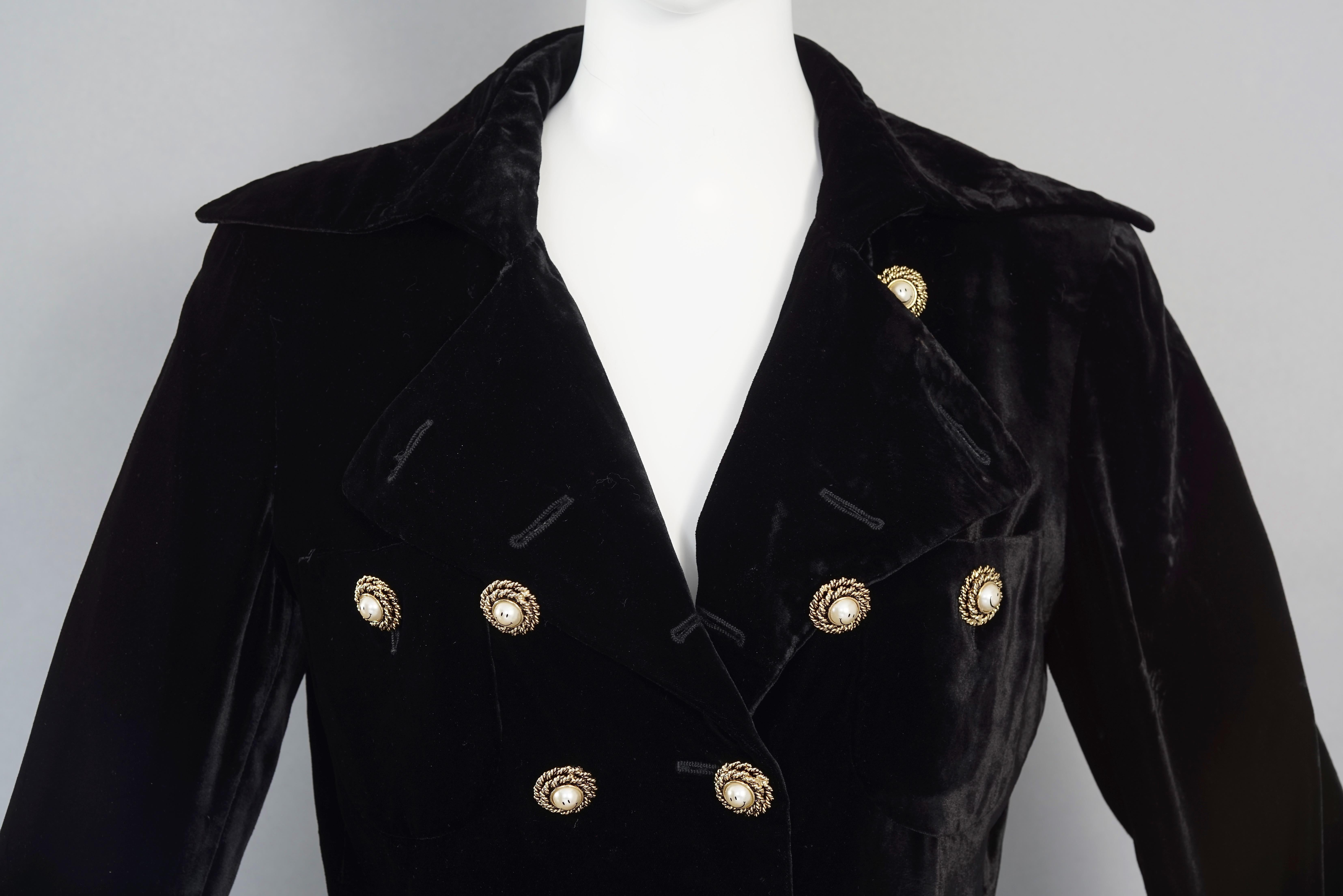 Vintage MOSCHINO COUTURE Pearl Smiley Face Buttons Black Velvet Novelty Jacket For Sale 3