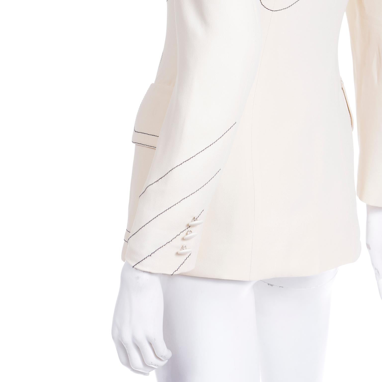 Vintage Moschino Cream Jacket w Line Drawing of Olive Oyl and Ciao! on the back For Sale 4