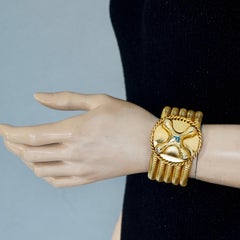 Vintage MOSCHINO „F“-Armband im Wasserhahn-Design mit breitem Armband