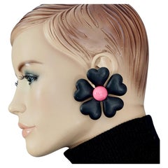 Pendientes vintage MOSCHINO Massive Black Flower Vegan Leather Novelty