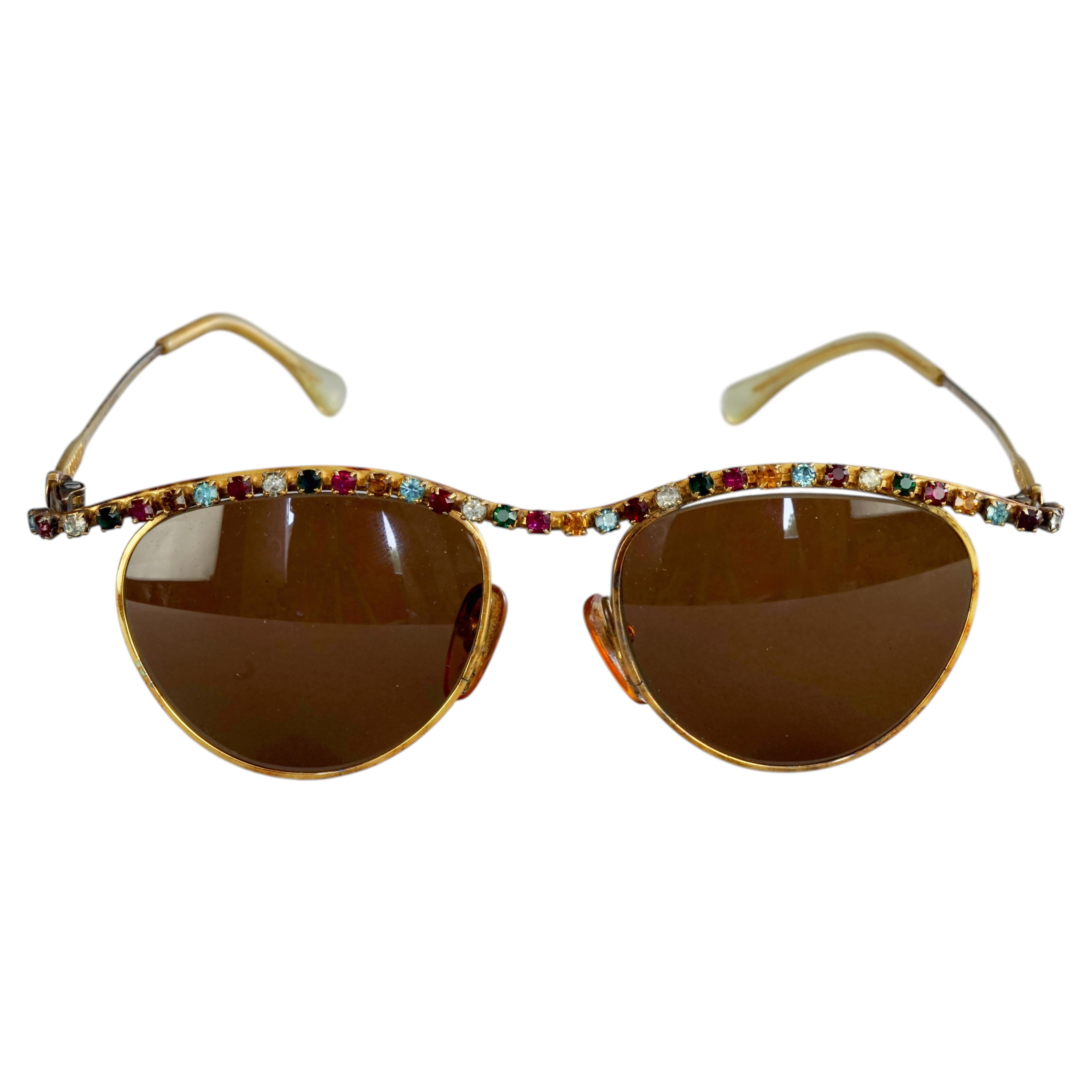 Vintage MOSCHINO Mehrfarbig Strass Neuheit Sonnenbrille im Angebot