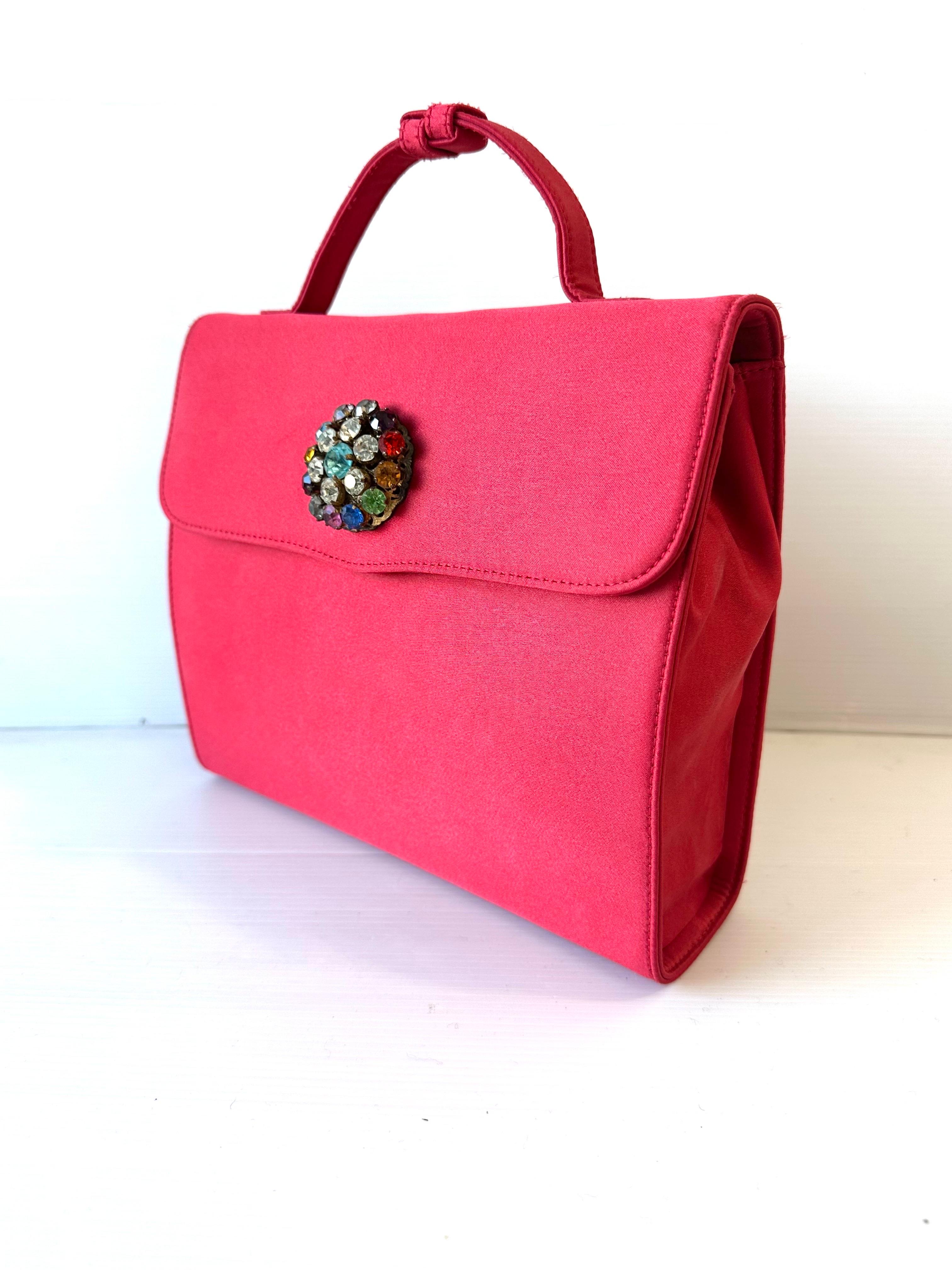 Vintage Moschino Redwall handbag from the 90s For Sale 7