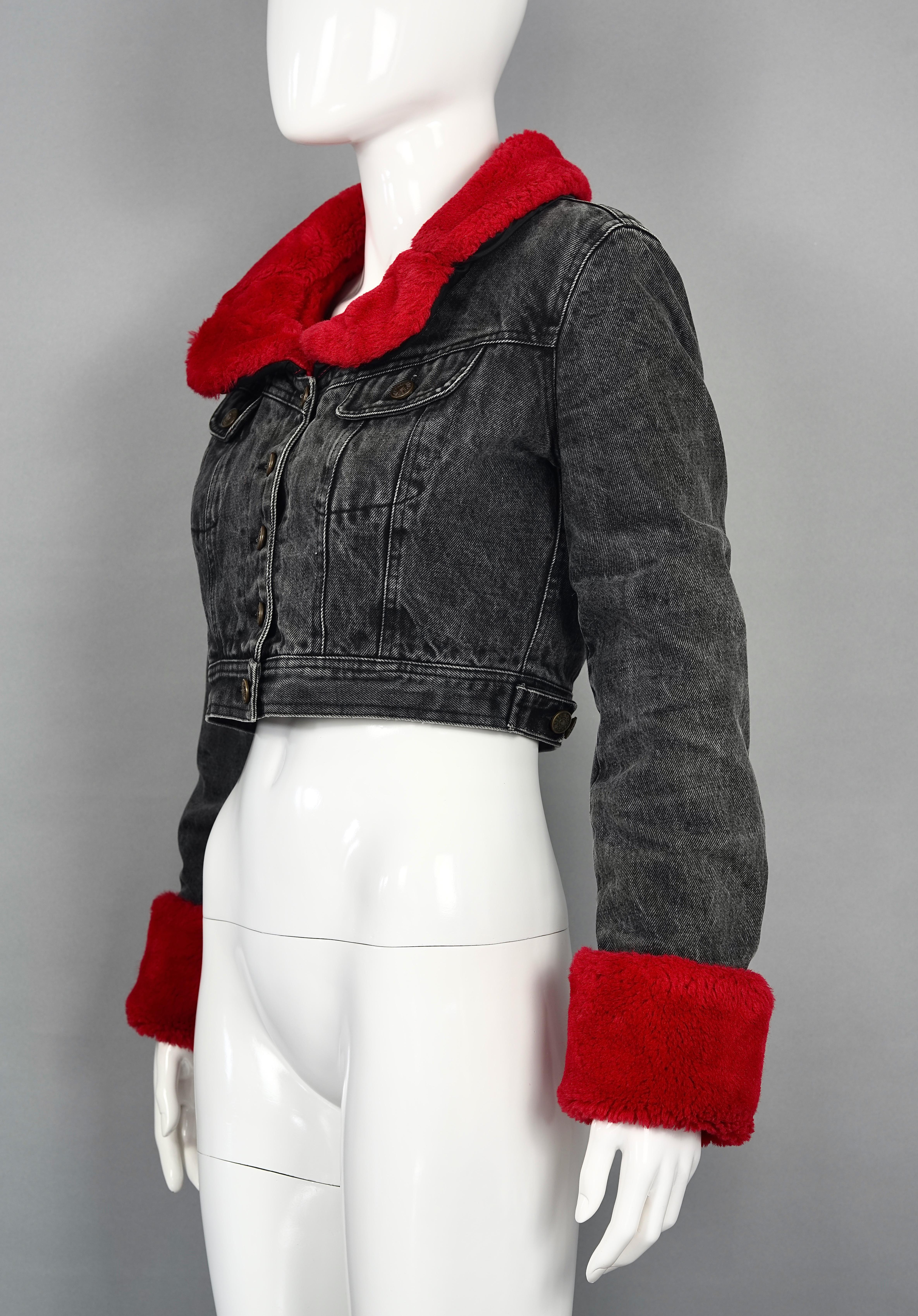Vintage MOSCHINO Removable Red Faux Fur Denim Cropped Jacket

Measurements taken laid flat, please double bust and waist:
Shoulder: 17.71 inches (45 cm)
Sleeves: 23.62 inches  (60 cm)  
Bust: 18.89 inches  (48 cm)
Waist: 15.75 inches  (40