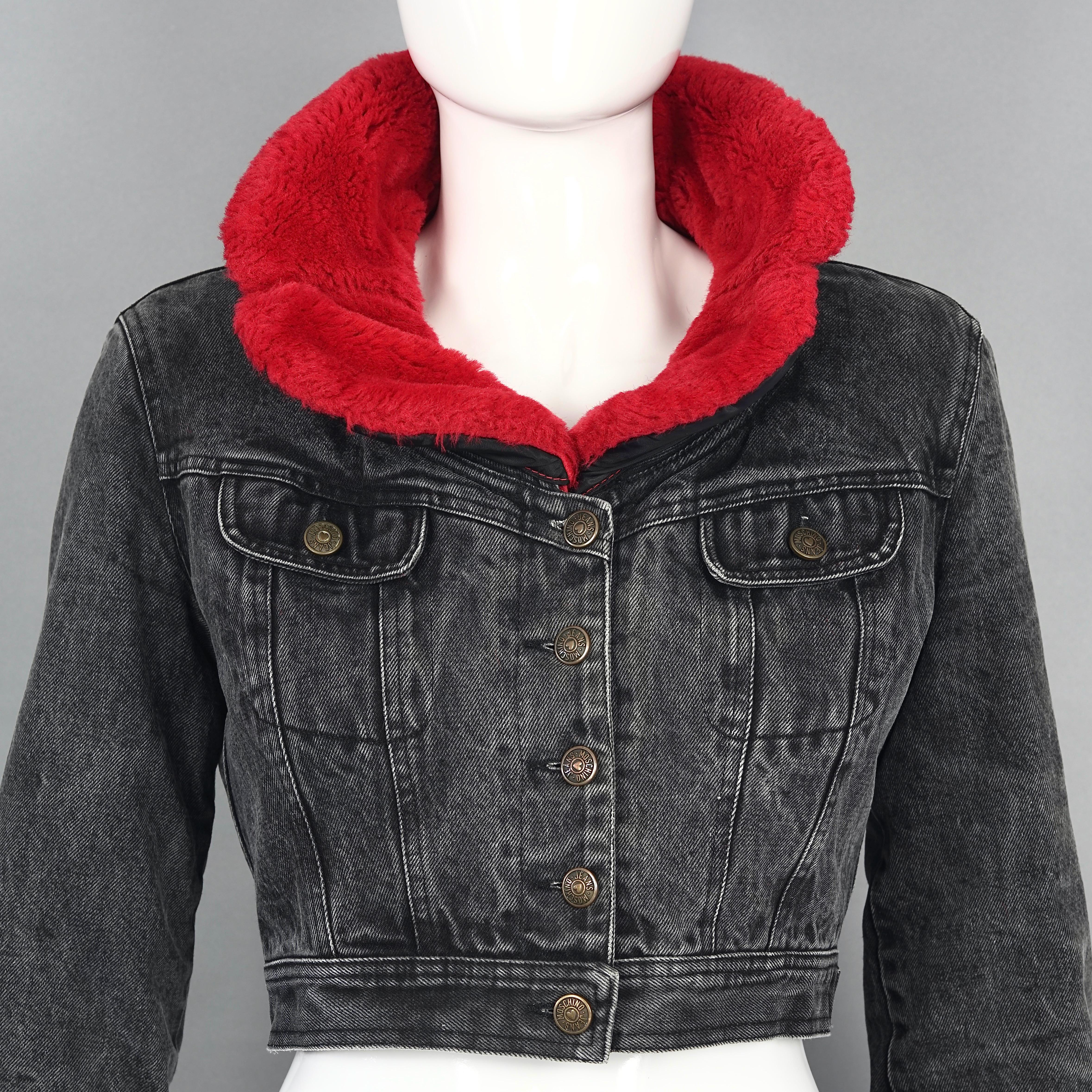 Vintage MOSCHINO Removable Red Faux Fur Denim Cropped Jacket In Excellent Condition In Kingersheim, Alsace