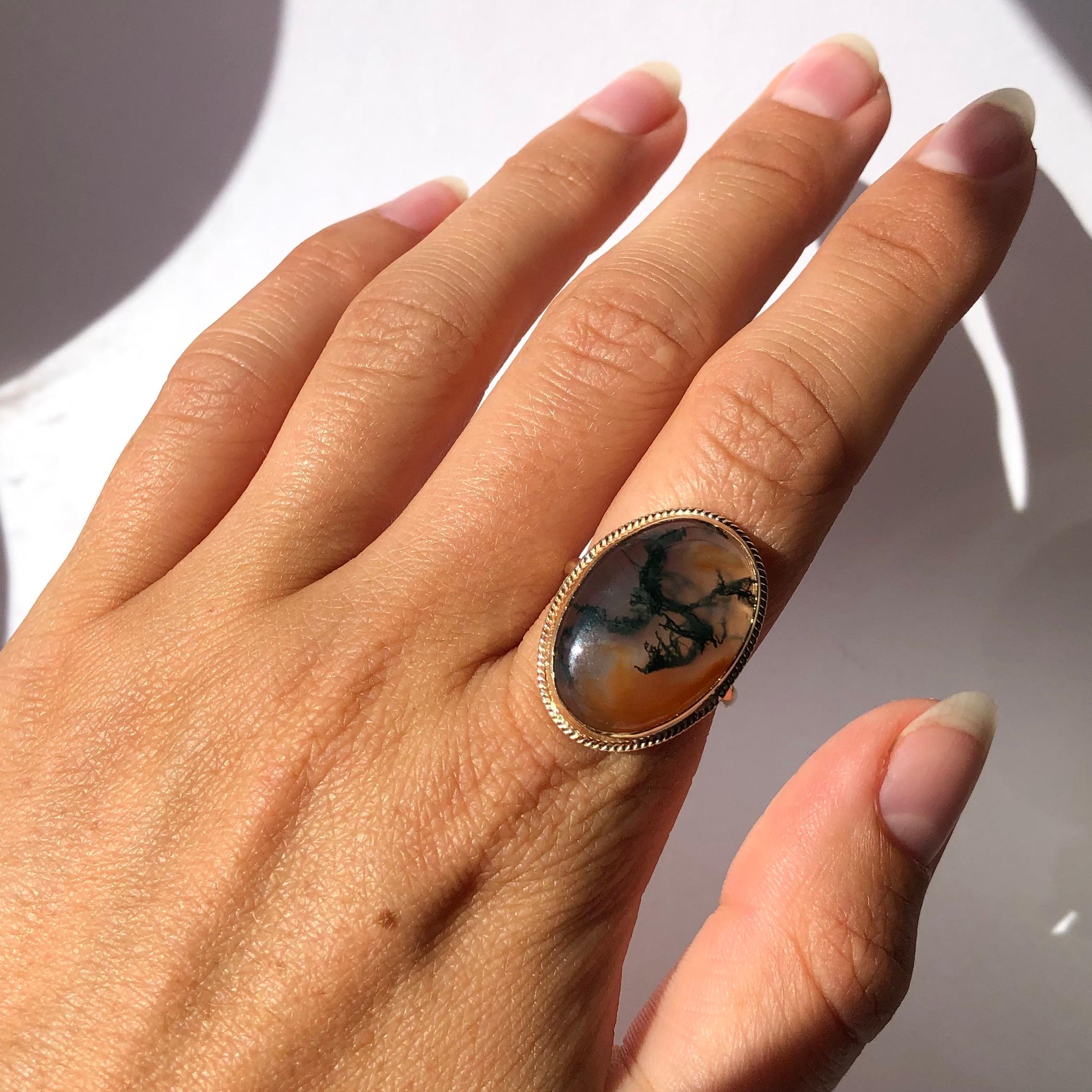 Vintage Moss Agate and 9 Carat Gold Ring In Excellent Condition In Chipping Campden, GB