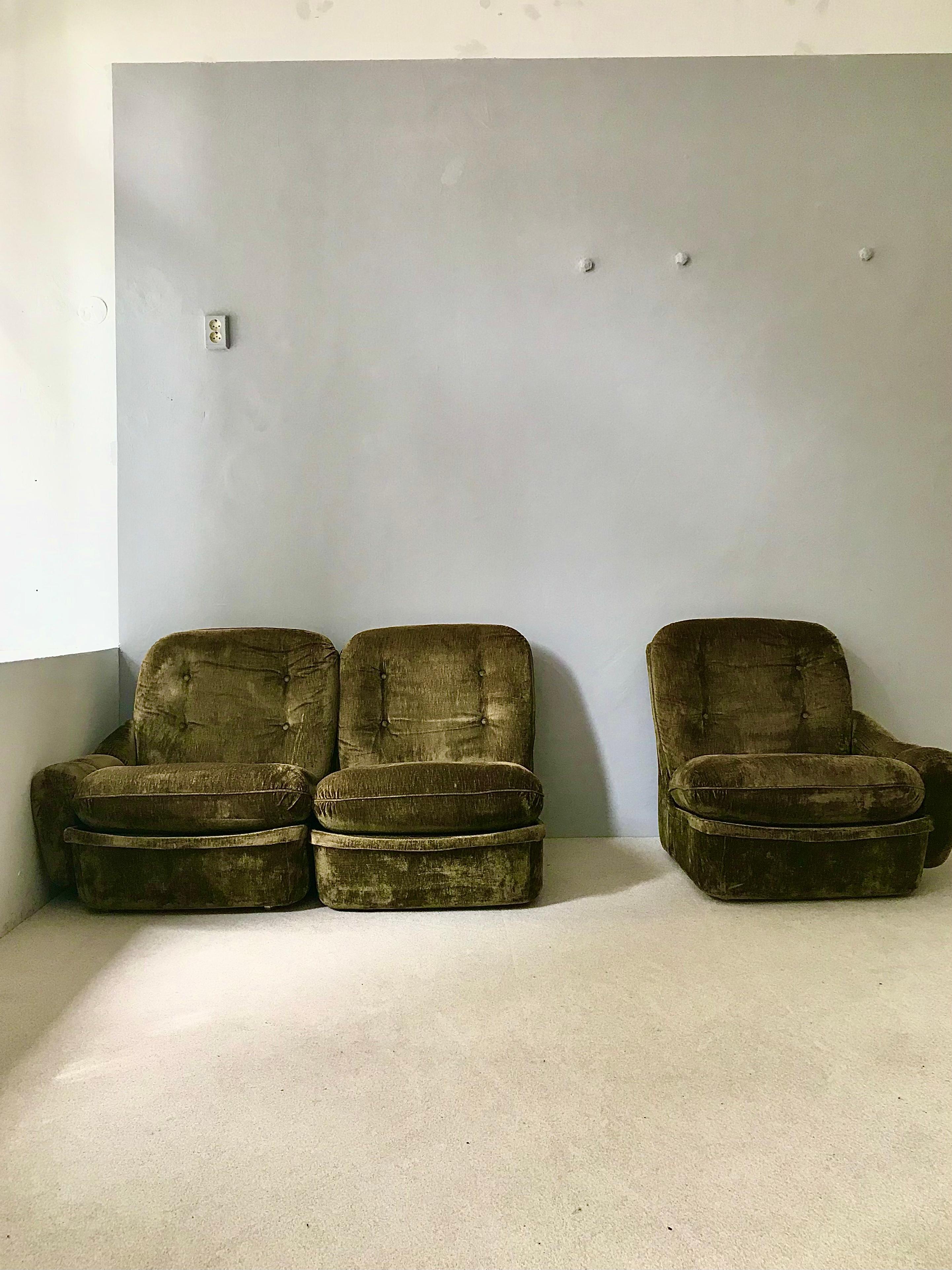 Vintage Moss Green Velvet Modular sofa set attributed to Michel Cadestin For Sale 9