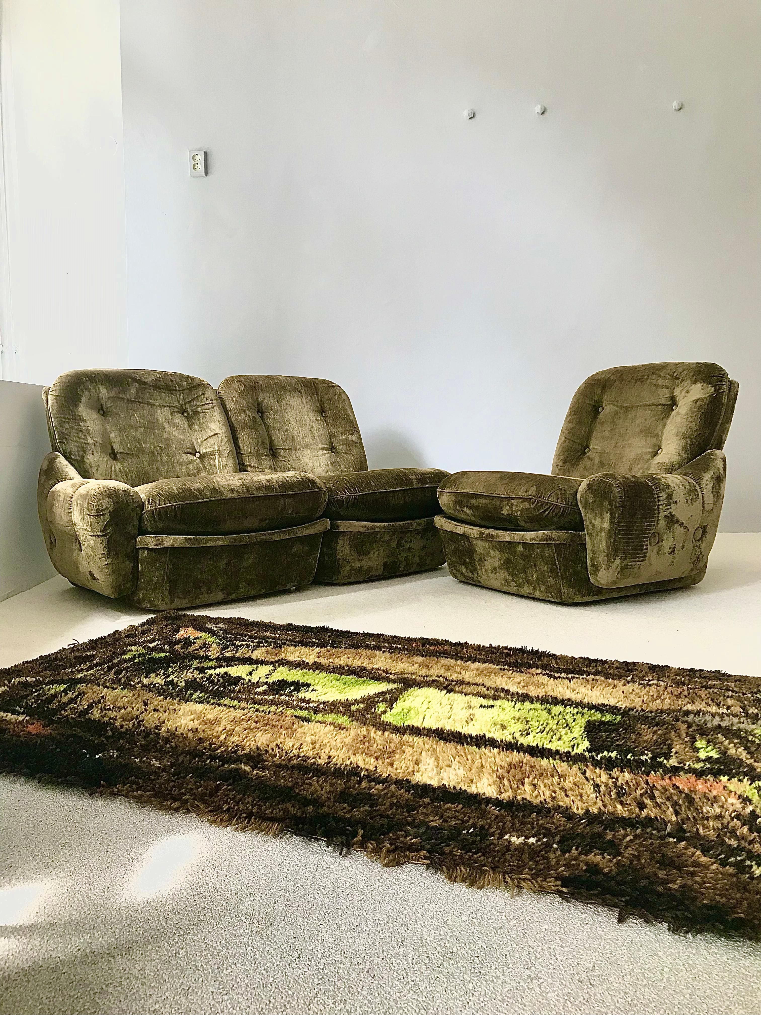 Vintage Moss Green Velvet Modular sofa set attributed to Michel Cadestin For Sale 12