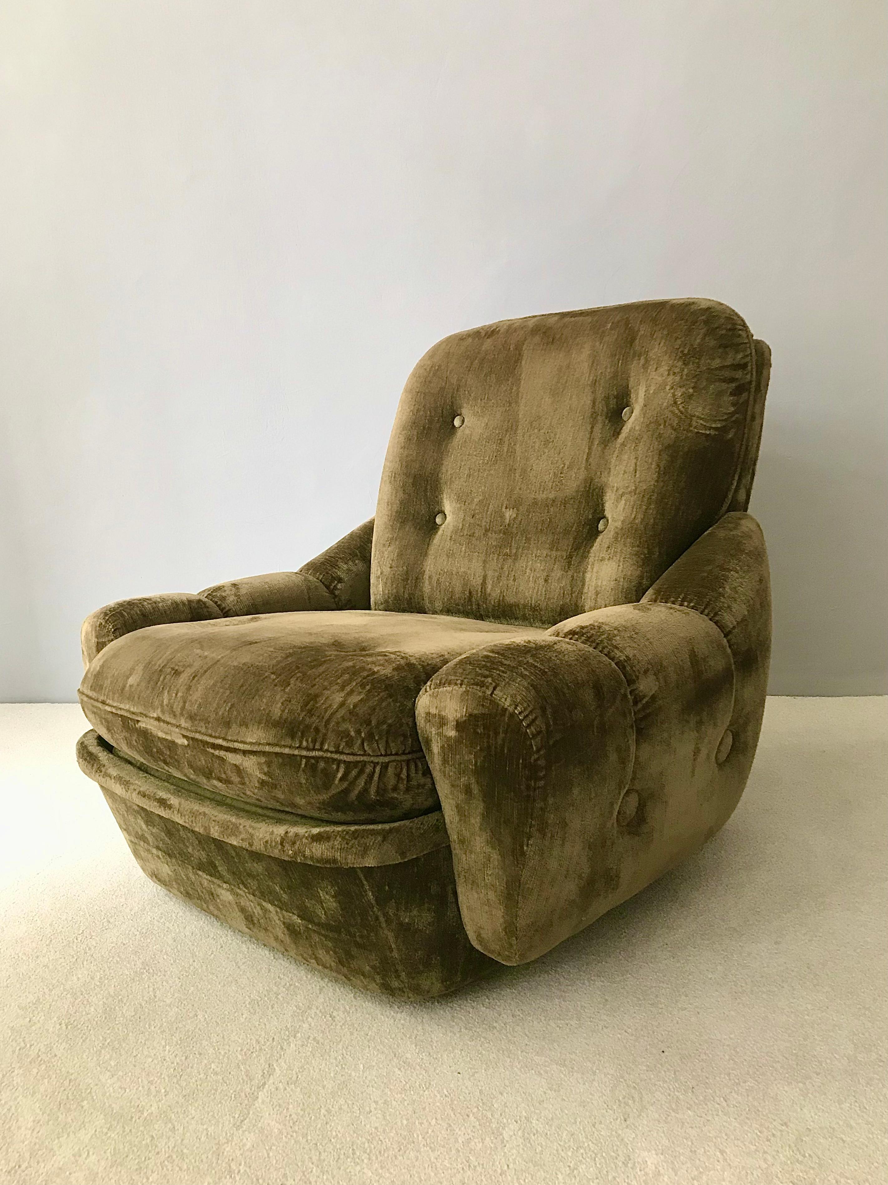 20th Century Vintage Moss Green Velvet Modular sofa set attributed to Michel Cadestin For Sale