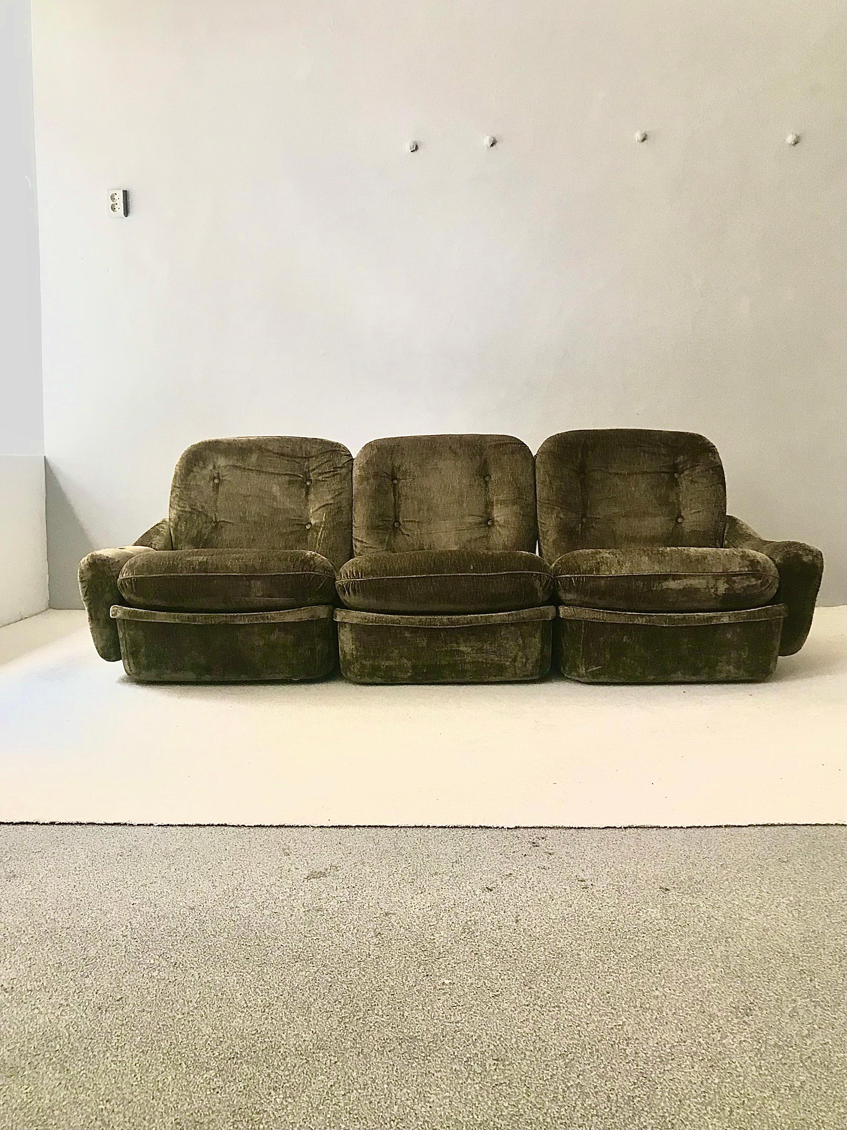 Vintage Moss Green Velvet Modular sofa set attributed to Michel Cadestin For Sale 1