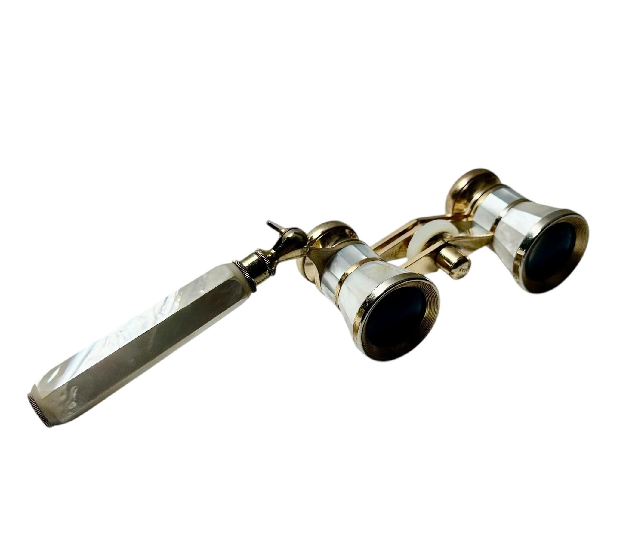 Japonais Vintage Mother of Pearl Opera Glasses en vente