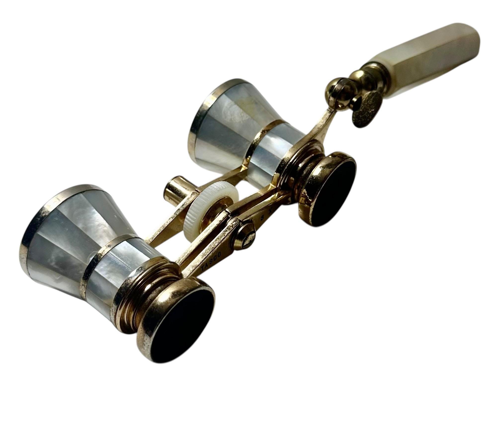 Fin du 20e siècle Vintage Mother of Pearl Opera Glasses en vente