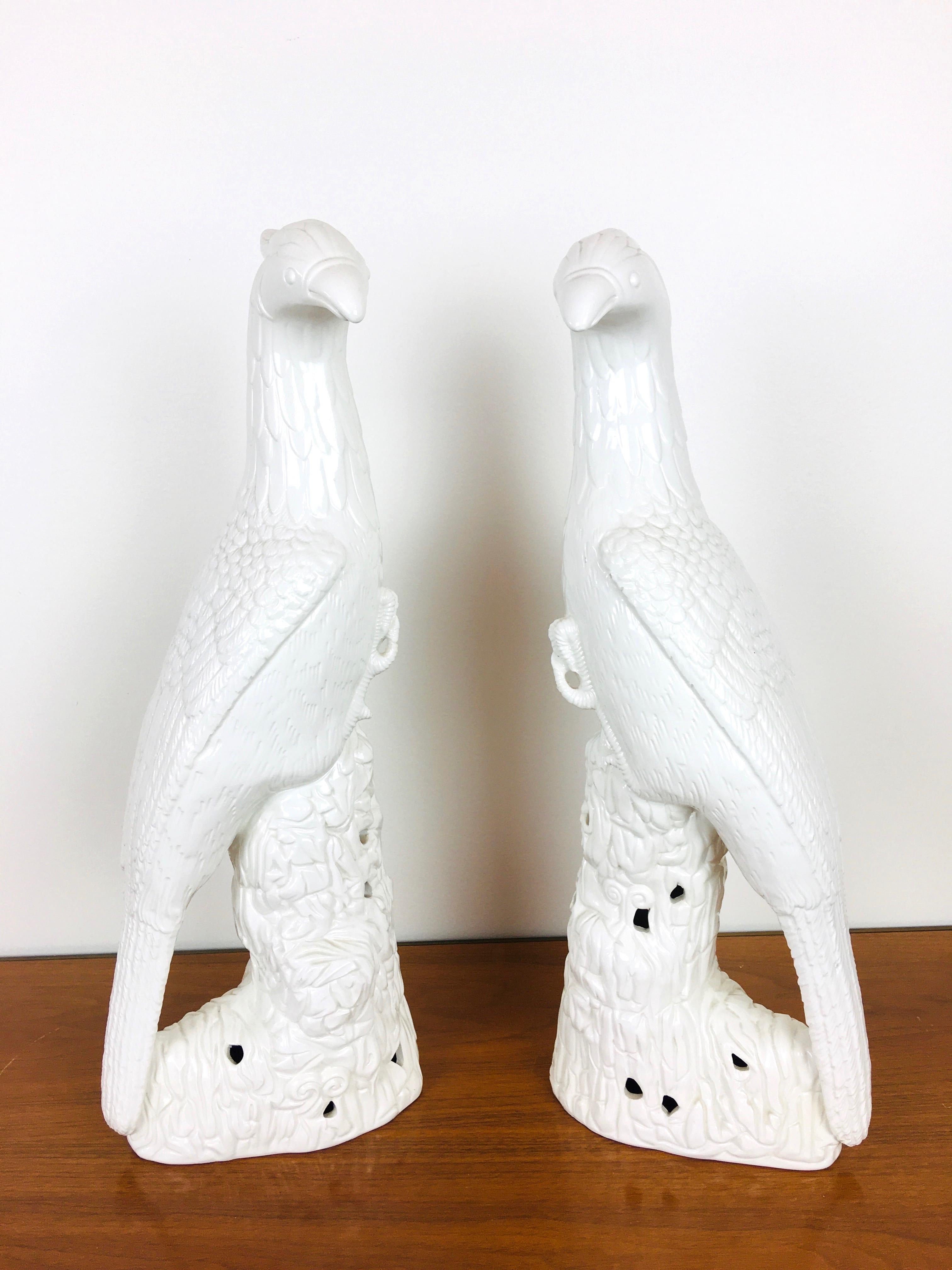 Italian Vintage Mottahedeh Pair of Blanc De Chine Chinoiserie Style Bird Statues