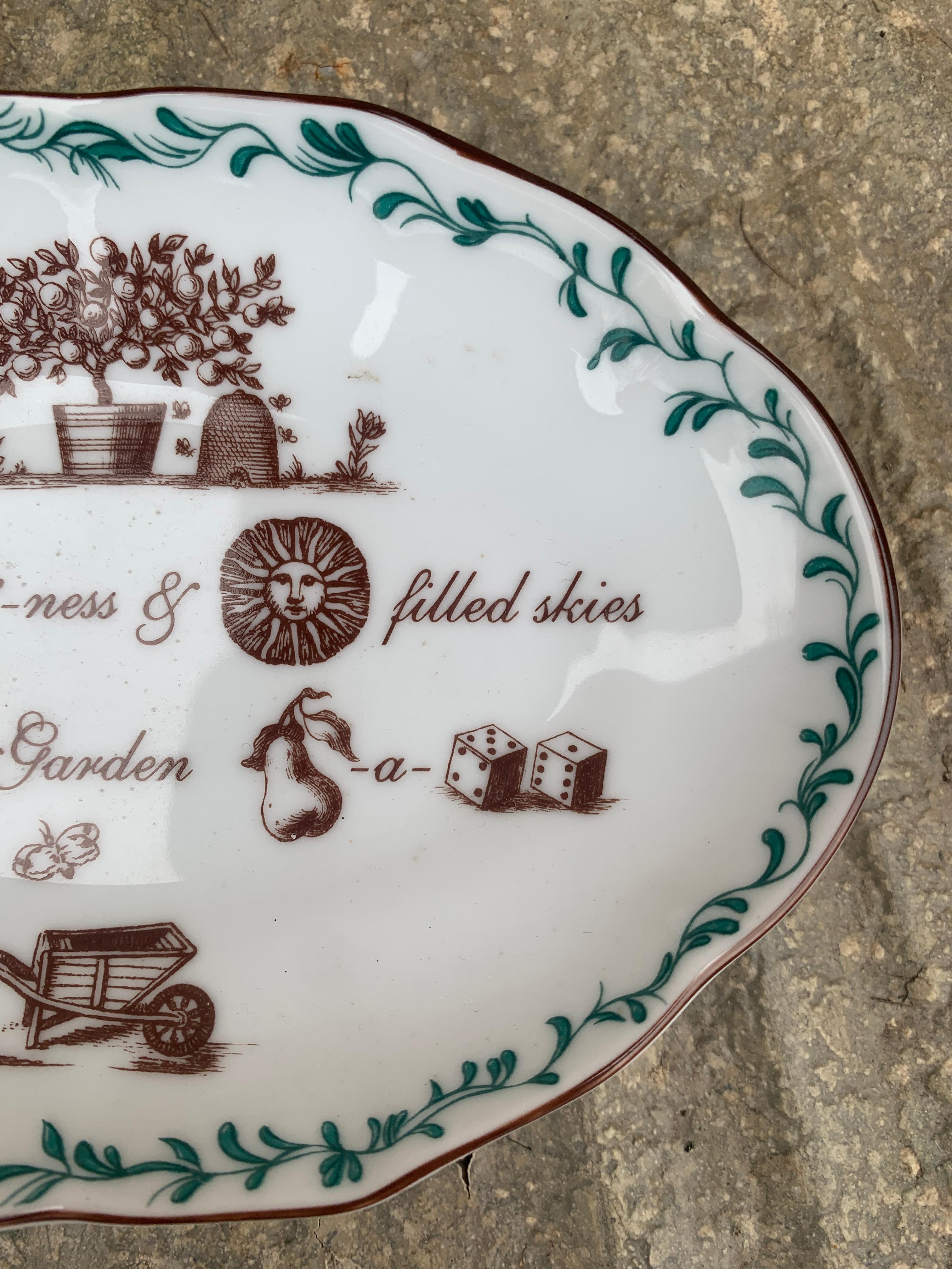 Vintage Mottahedeh Porzellan Garten Thema Catchall Dish (20. Jahrhundert) im Angebot