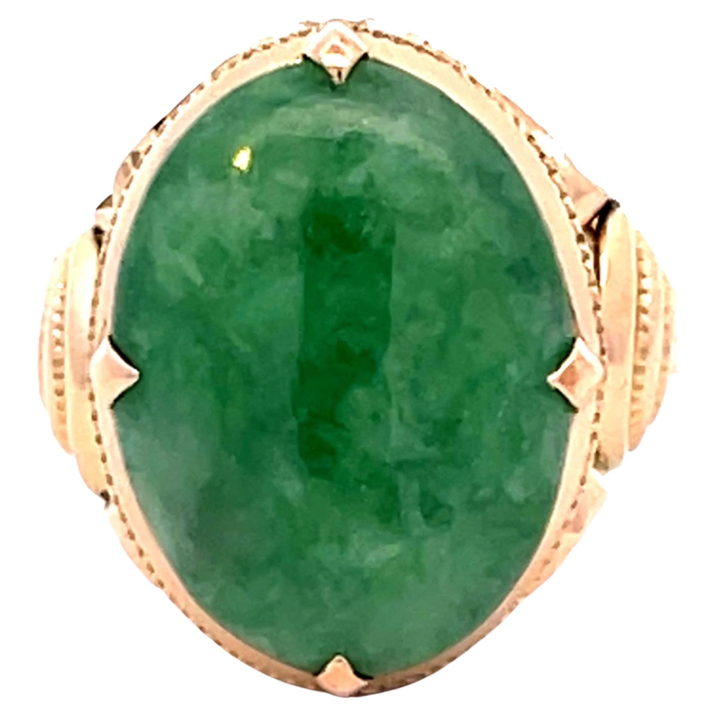 Vintage Mottled Green Jade Ring in 14k Rose Gold For Sale