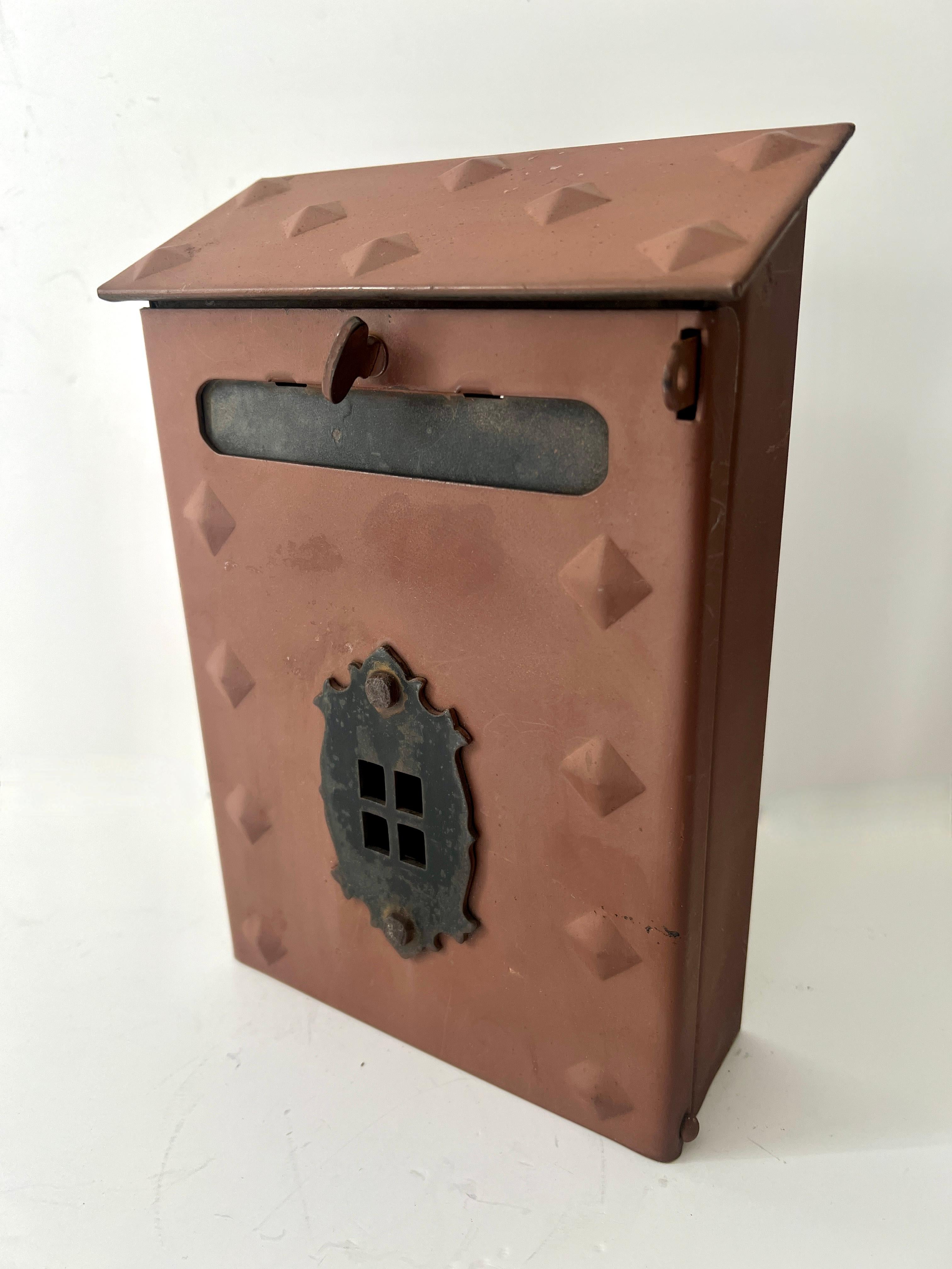 Cold-Painted Vintage Mounted Mailbox with Turnkey to Open and Removable Large Paper holder For Sale