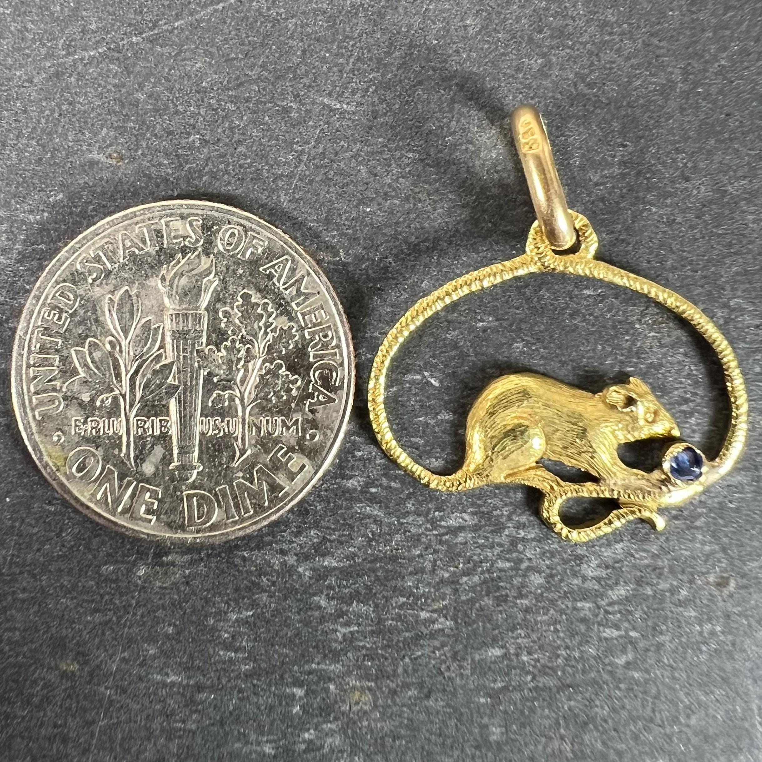Pendentif à breloques en or jaune 18K avec saphir bleu Vintage Mouse en vente 5