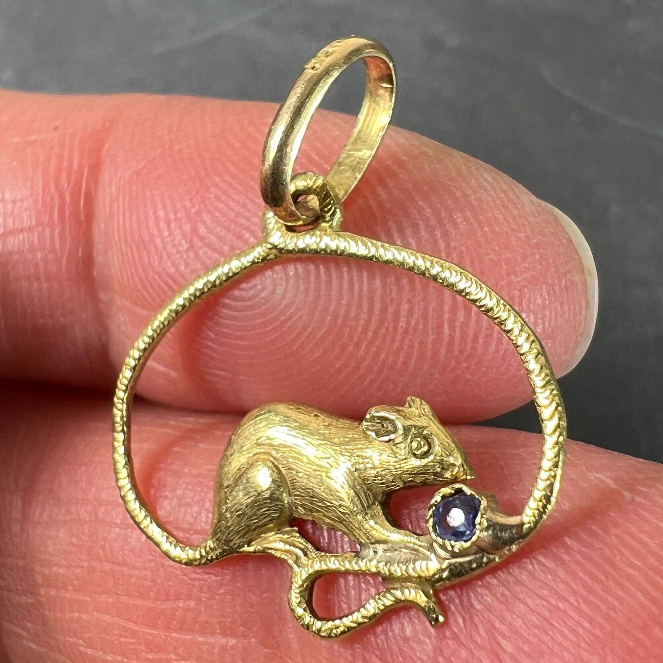 Pendentif à breloques en or jaune 18K avec saphir bleu Vintage Mouse Unisexe en vente