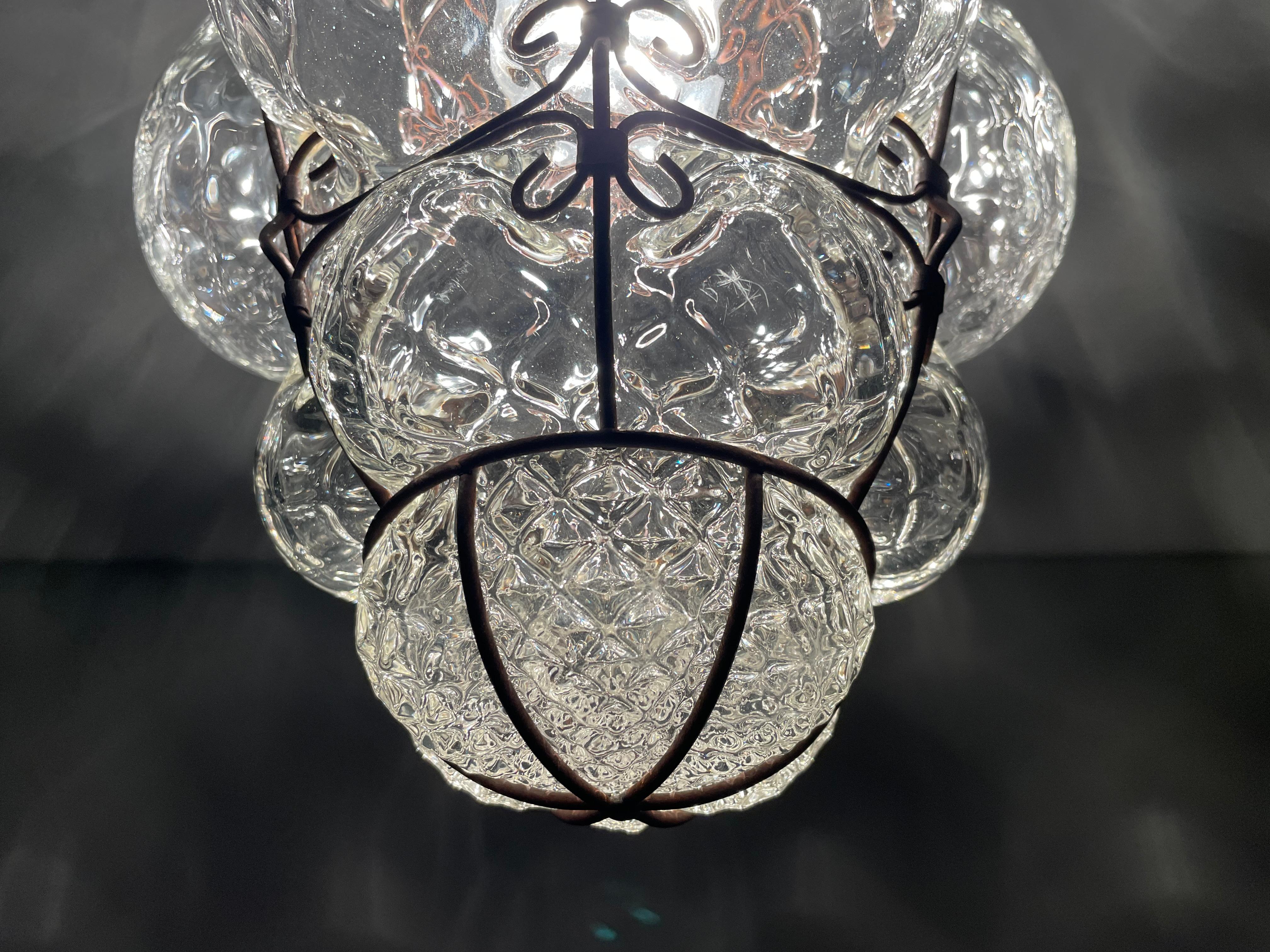 Vintage Mouthblown Transparent Glass Viennese Pendant Light 1950 Diamond Pattern For Sale 5