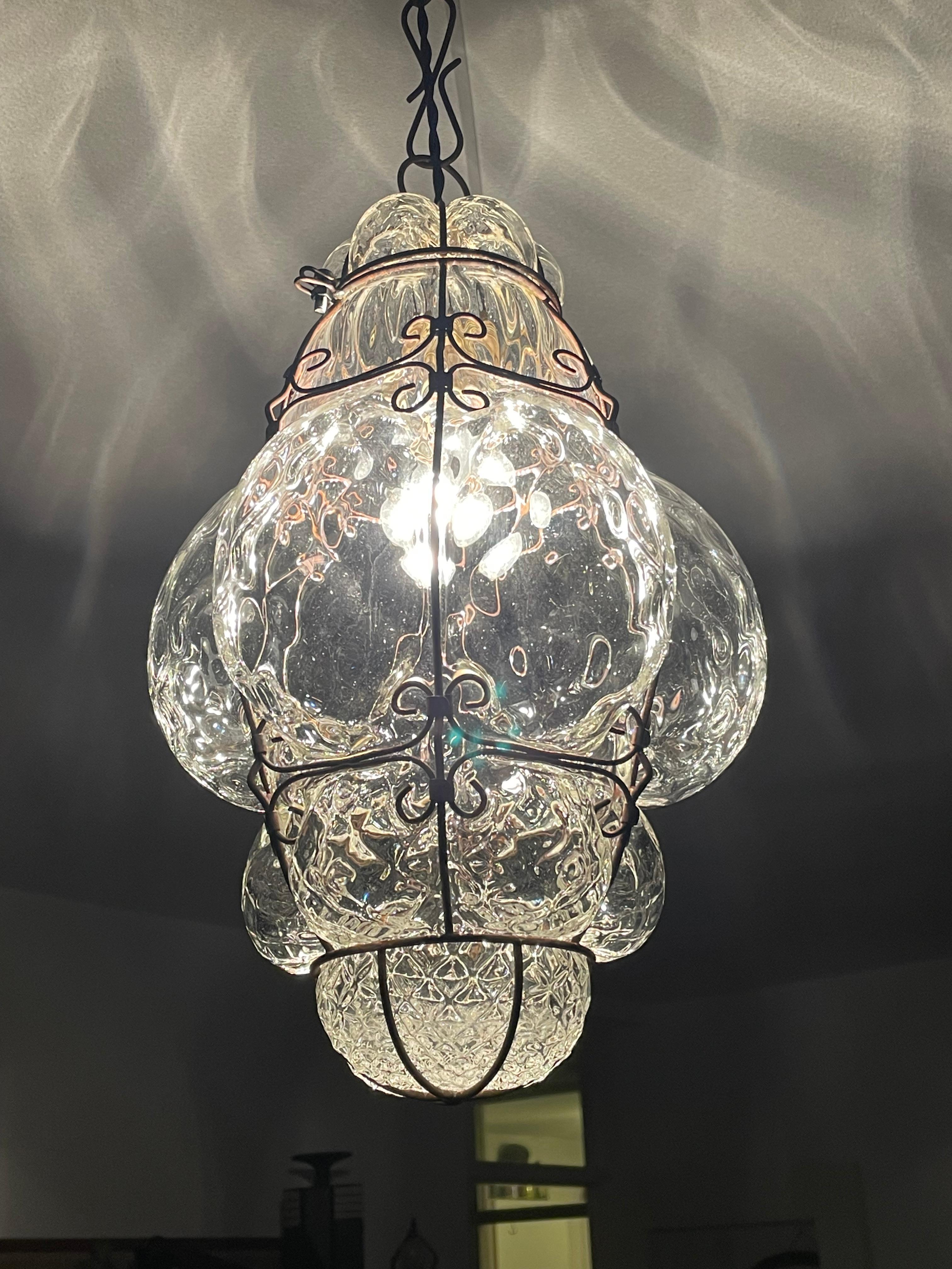 Vintage Mouthblown Transparent Glass Viennese Pendant Light 1950 Diamond Pattern For Sale 9