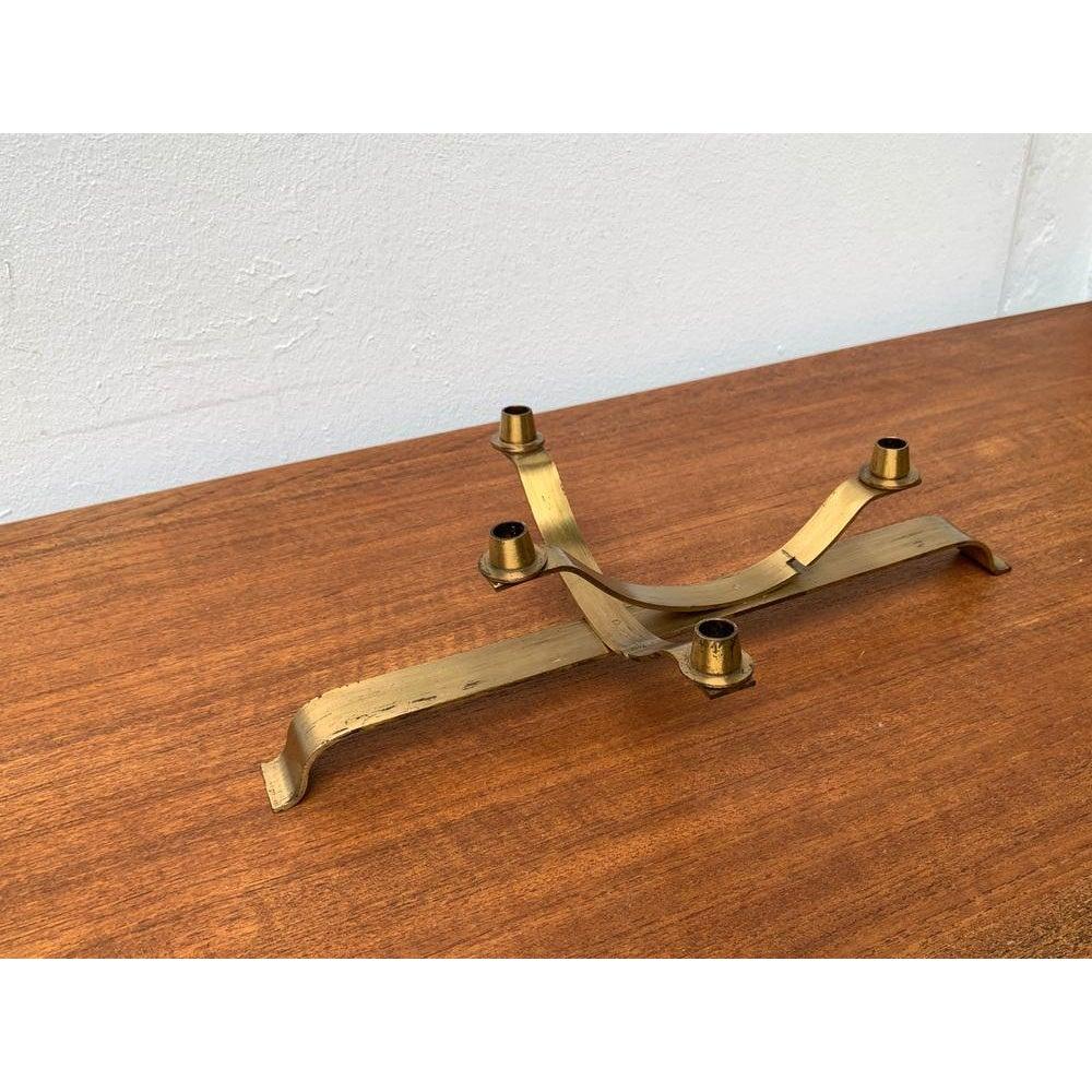 Beweglicher Kerzenhalter aus Messing, 1970er Jahre (Metall) im Angebot