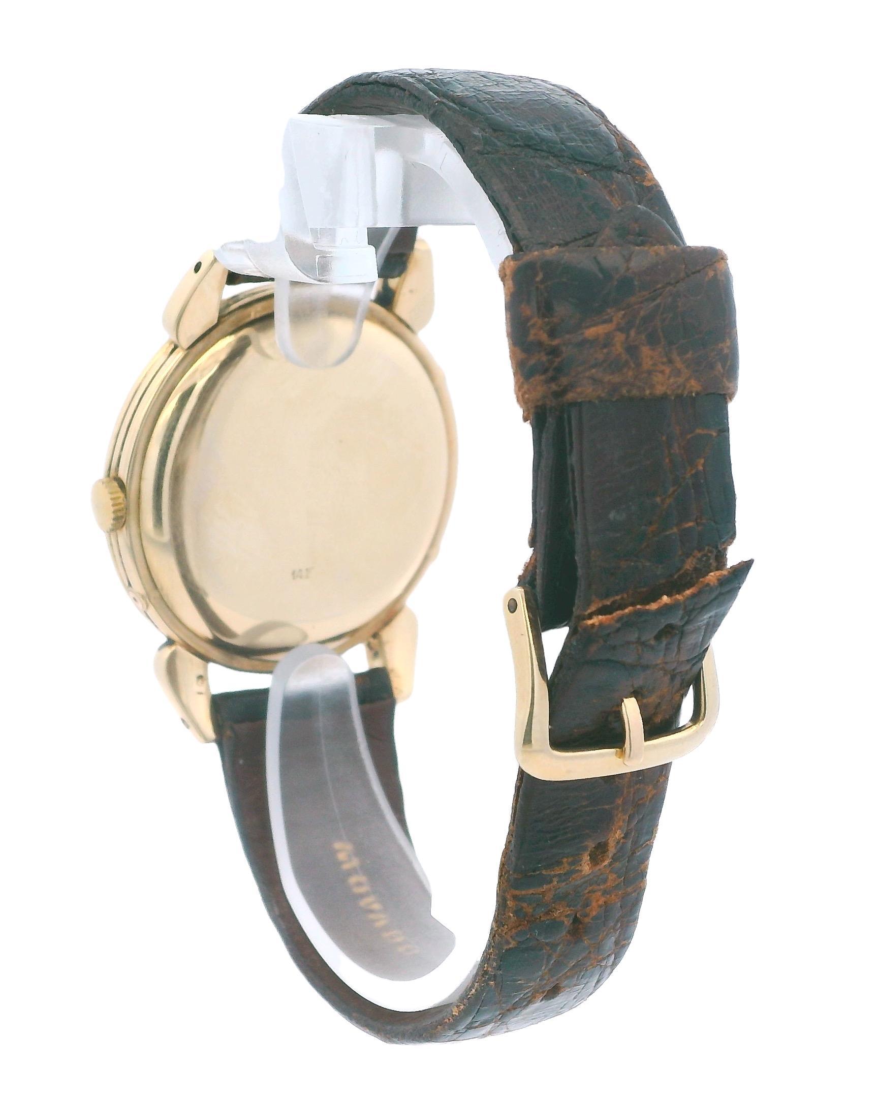 Vintage Movado Triple Fecha Fases de la Luna 14K Oro Amarillo en venta 4