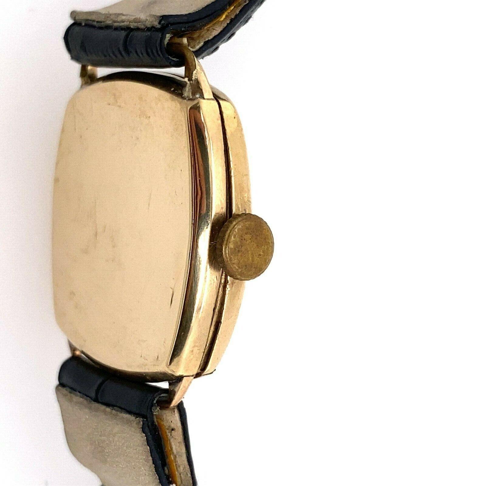 Vintage Movado Watch Cushion Shape Case in 9ct Yellow Gold For Sale 6