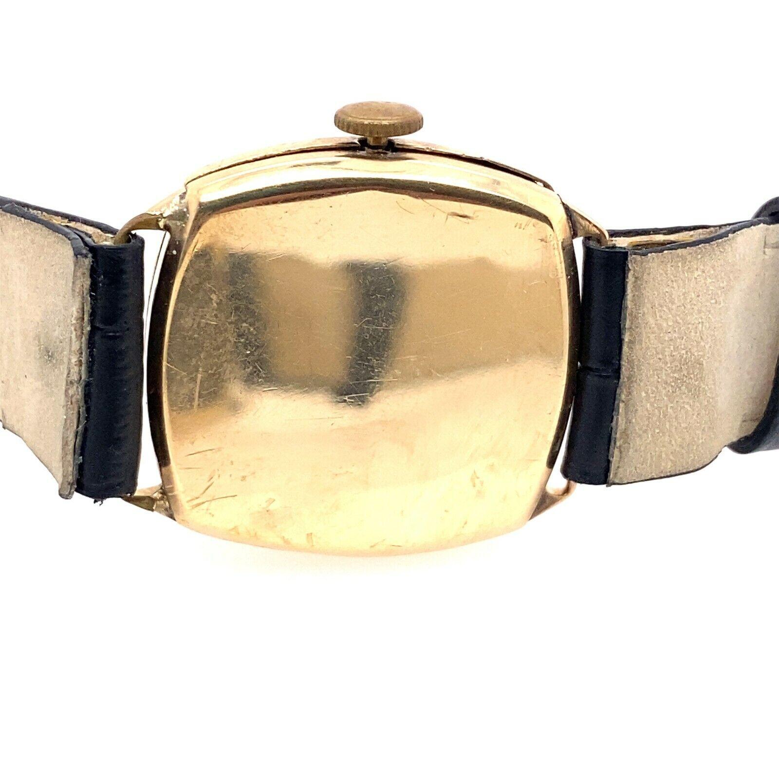 Vintage Movado Watch Cushion Shape Case in 9ct Yellow Gold For Sale 5
