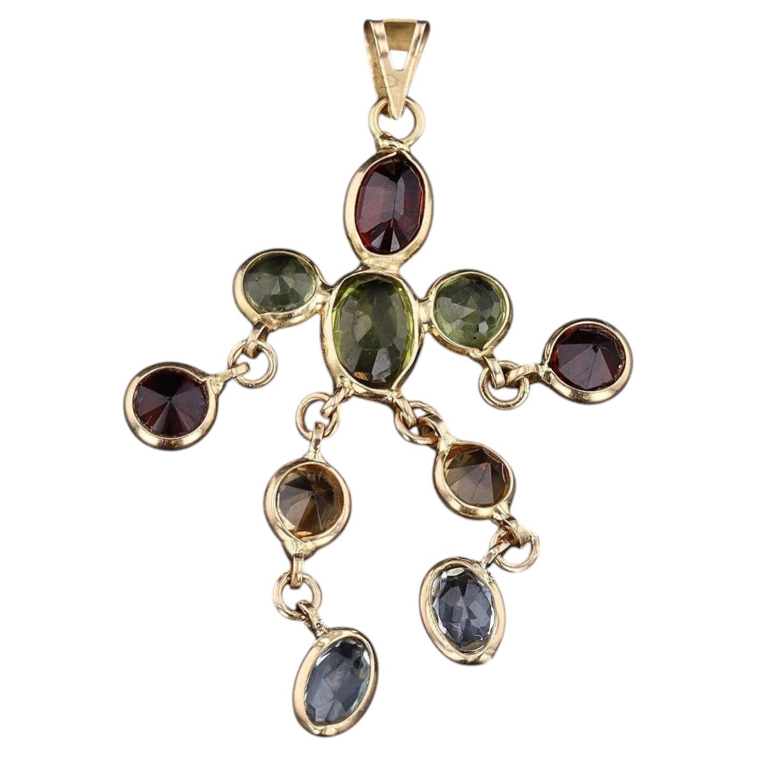 Vintage Moveable Gemstone Person Pendant of 18k Gold For Sale