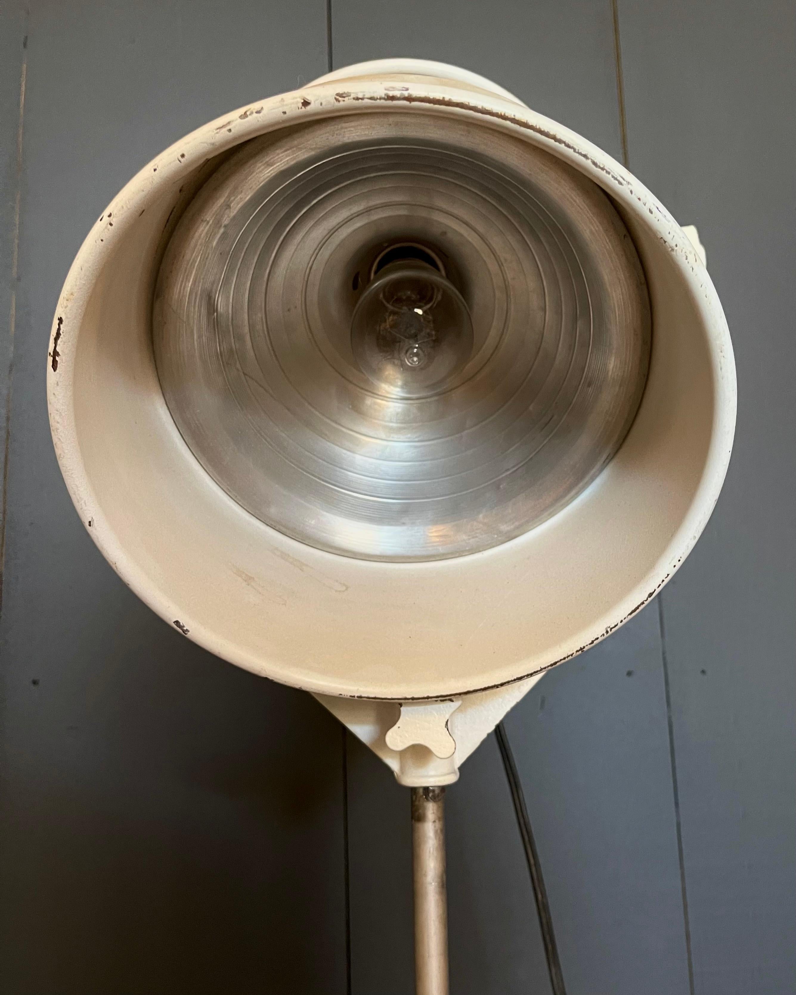 Metal Vintage Movie Tripod Floor Lamp, Mole Richardson Mighty Mole Spotlight Type 4091 For Sale
