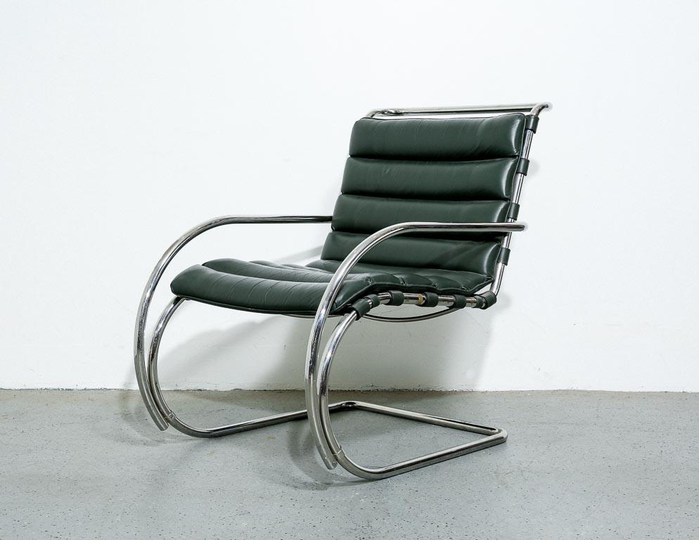 Vintage MR20 Lounge Chairs in Leather by Knoll In Good Condition In Brooklyn, NY