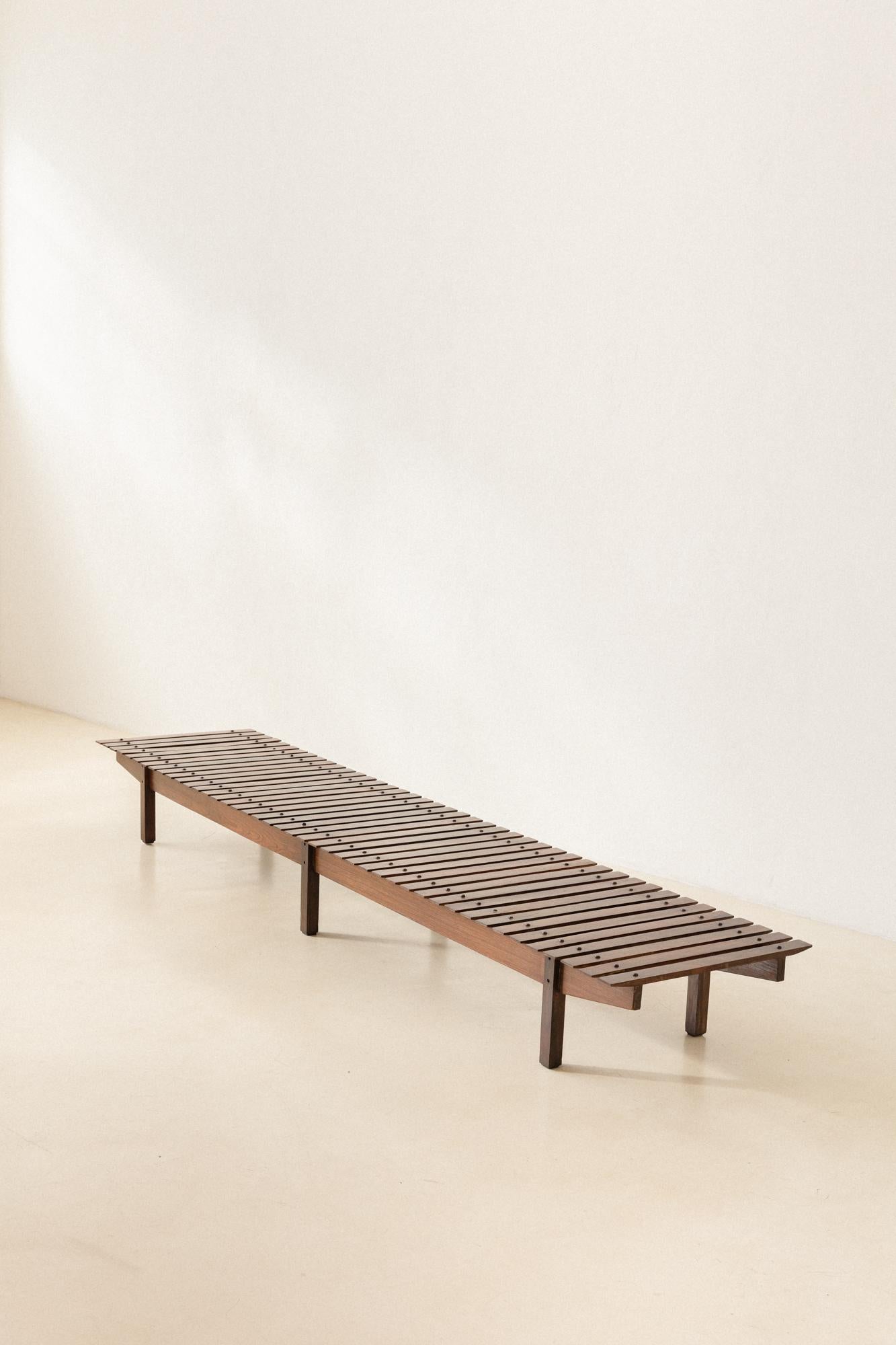 Varnished Vintage Mucki Bench in Rosewood by Sergio Rodrigues, 1958, Brazilian Midcentury For Sale