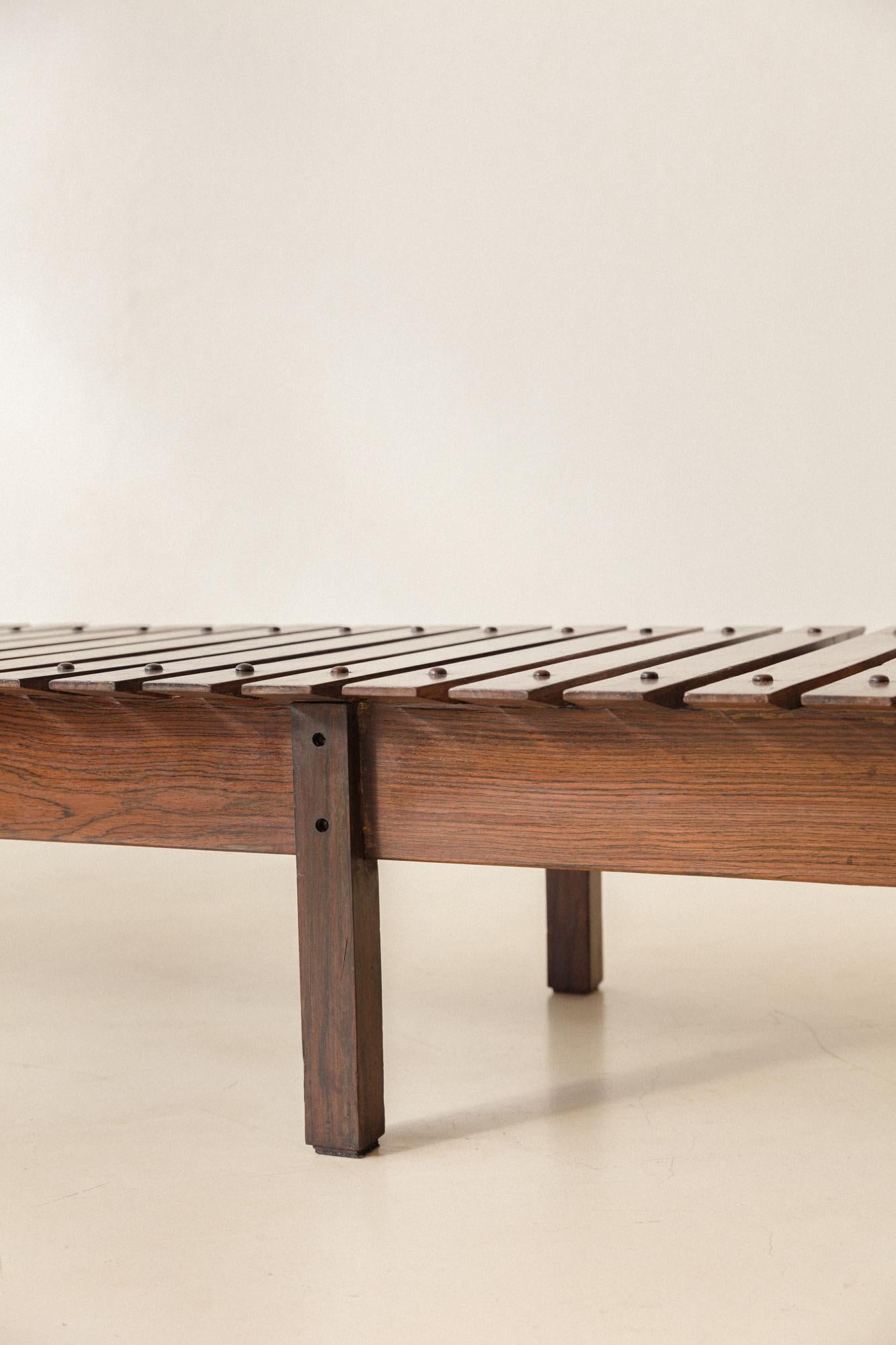 Vintage Mucki Bench in Rosewood by Sergio Rodrigues, 1958, Brazilian Midcentury For Sale 1