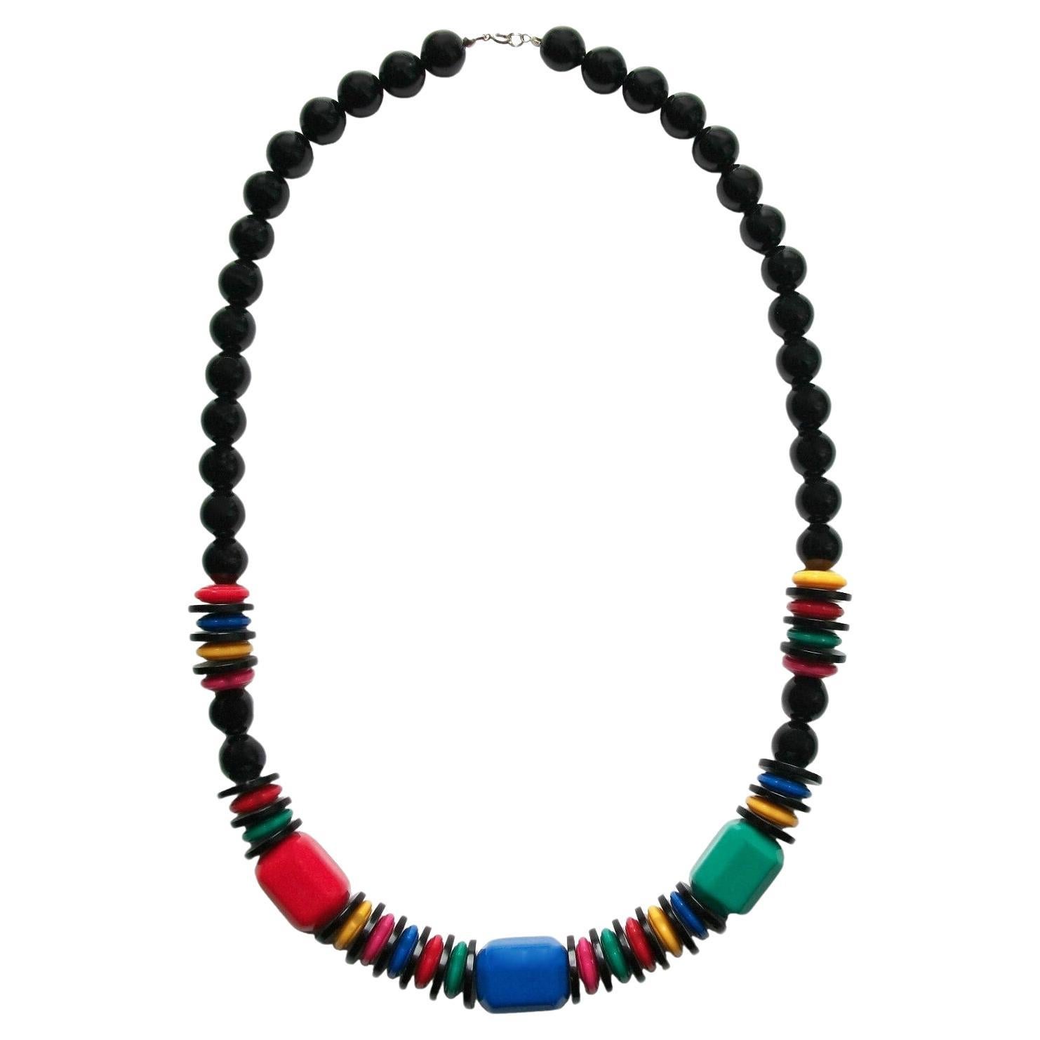 Mehrfarbige & schwarze Acryl-Perlenkette im Vintage-Stil - Unsigniert - ca. 1980er Jahre