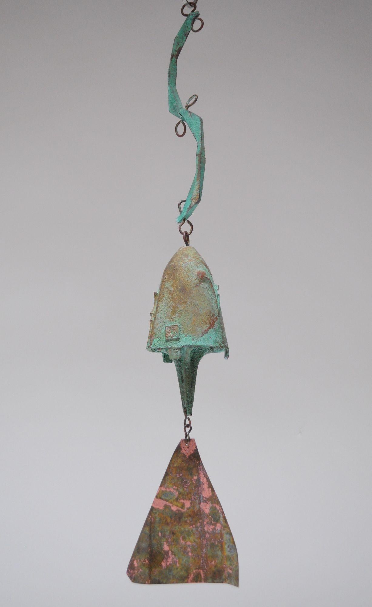 Mehrfarbige Vintage-Bronzeglocke / Wind Chime von Paolo Soleri für Arconsanti, Vintage (Brutalismus) im Angebot