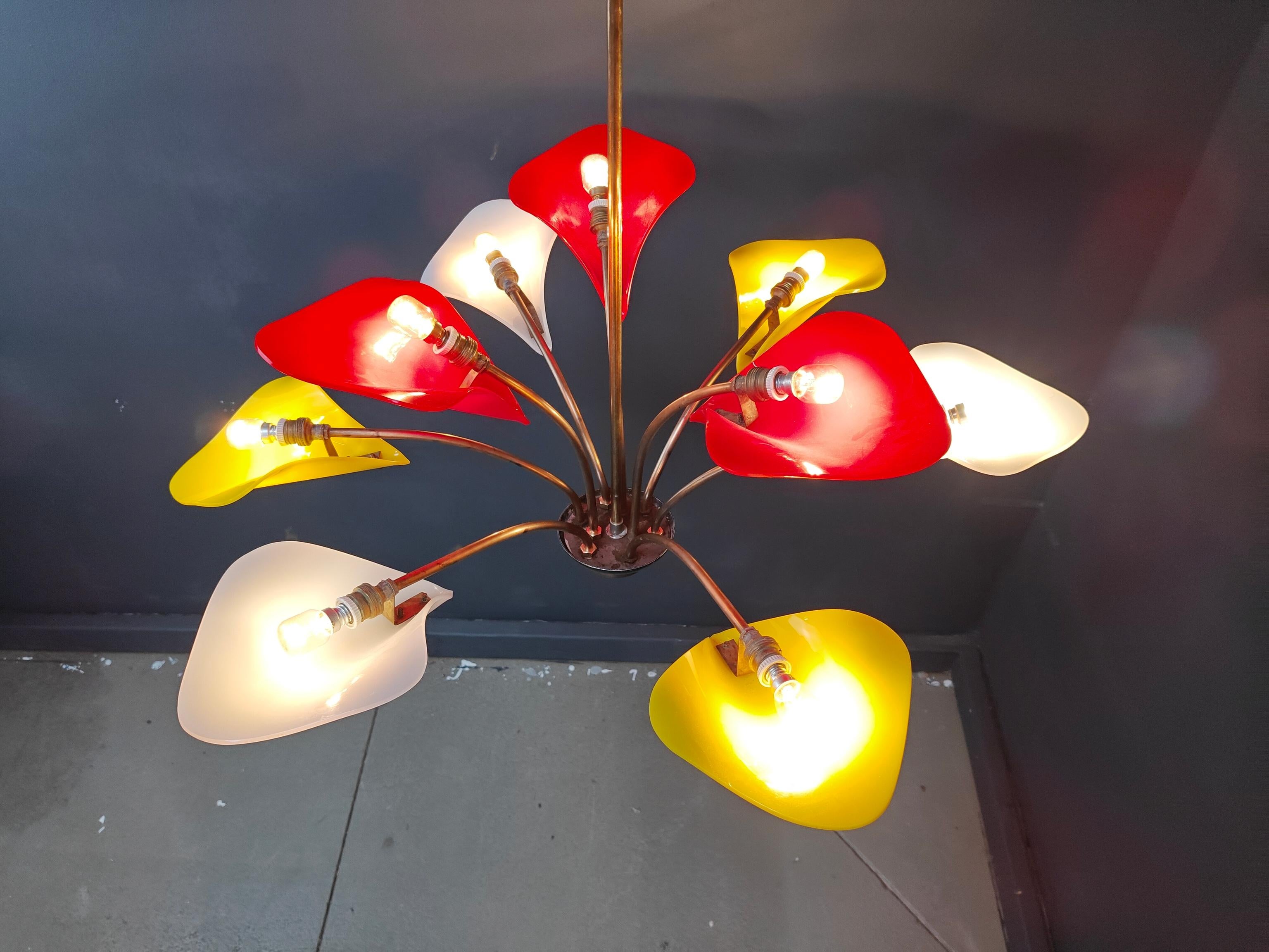 Vintage multi colour italian chandelier, 1960s In Good Condition For Sale In Leuven, Vlaams Gewest