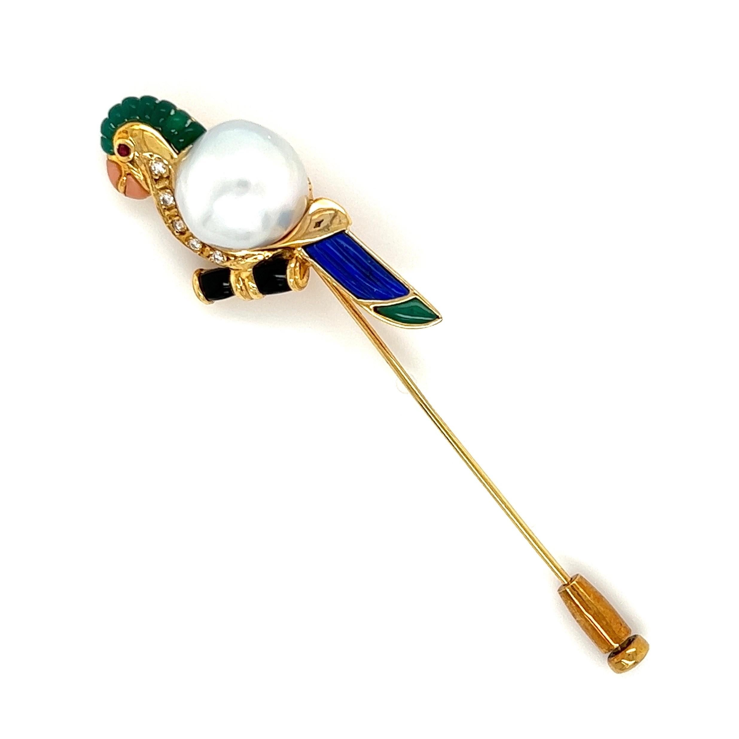 Vintage Multi Gem Gold Parrot Brooch Stick Pin In Excellent Condition For Sale In Montreal, QC