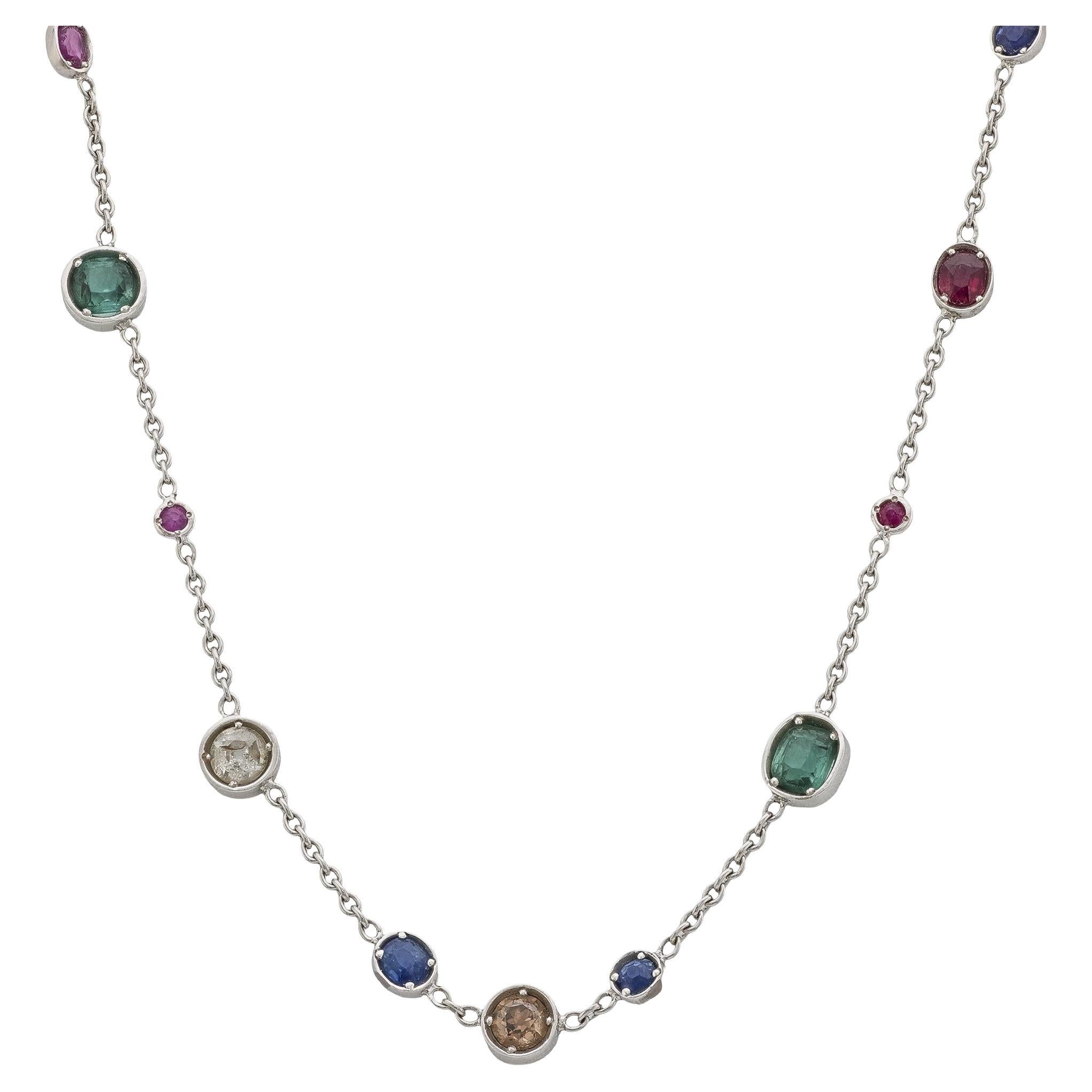 Collana girocollo vintage con più pietre in oro bianco 18 carati e platino in vendita