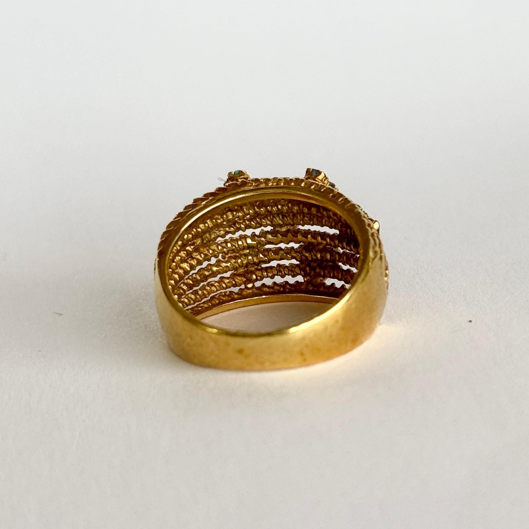 Taglio rotondo Anello vintage multi pietra in oro 9 carati in vendita