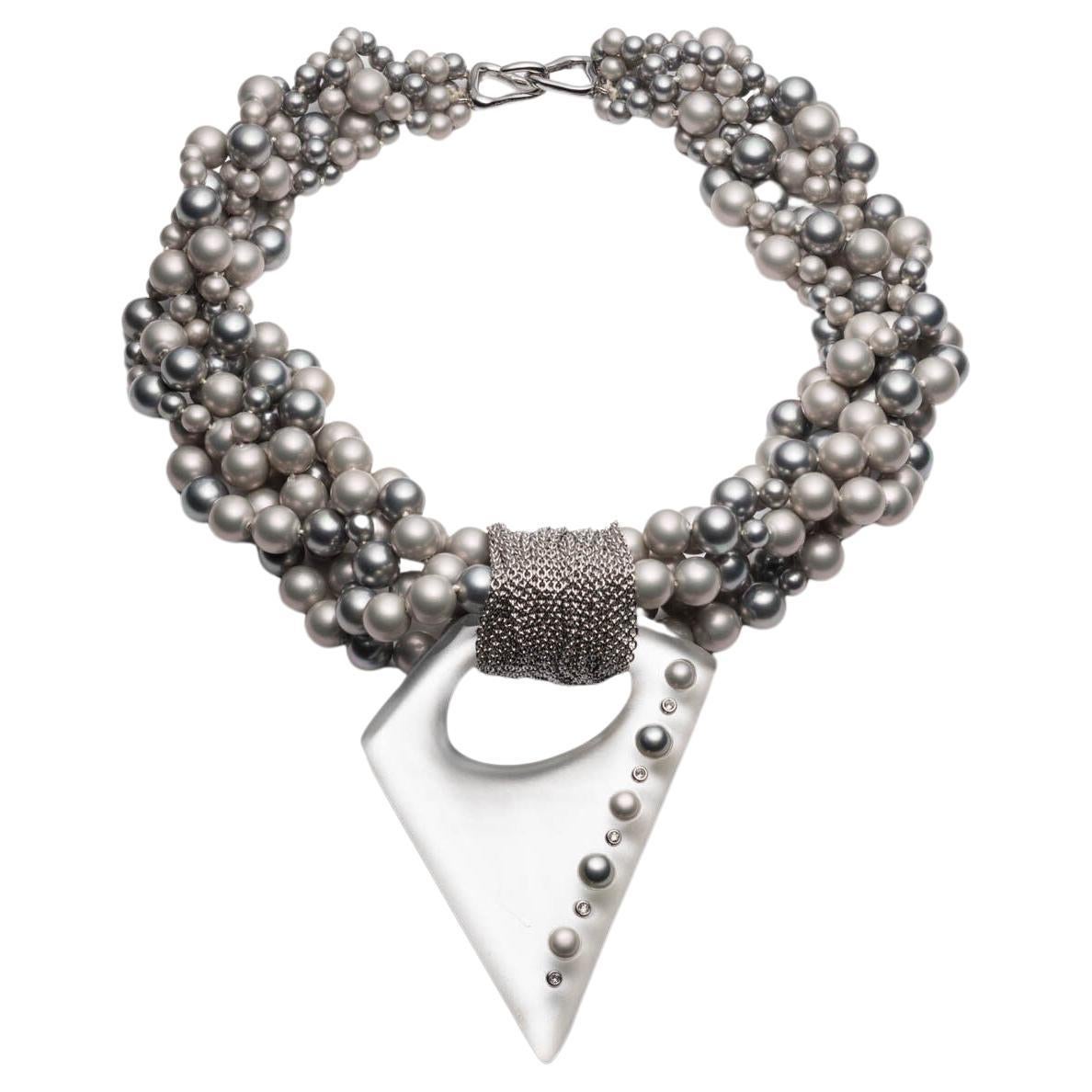 Vintage Multi Strang Perle Lucite Studded Alexis Bittar Drop Anhänger Halskette im Angebot