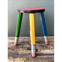 Vintage-Hocker im Bleistift-Design, mehrfarbig