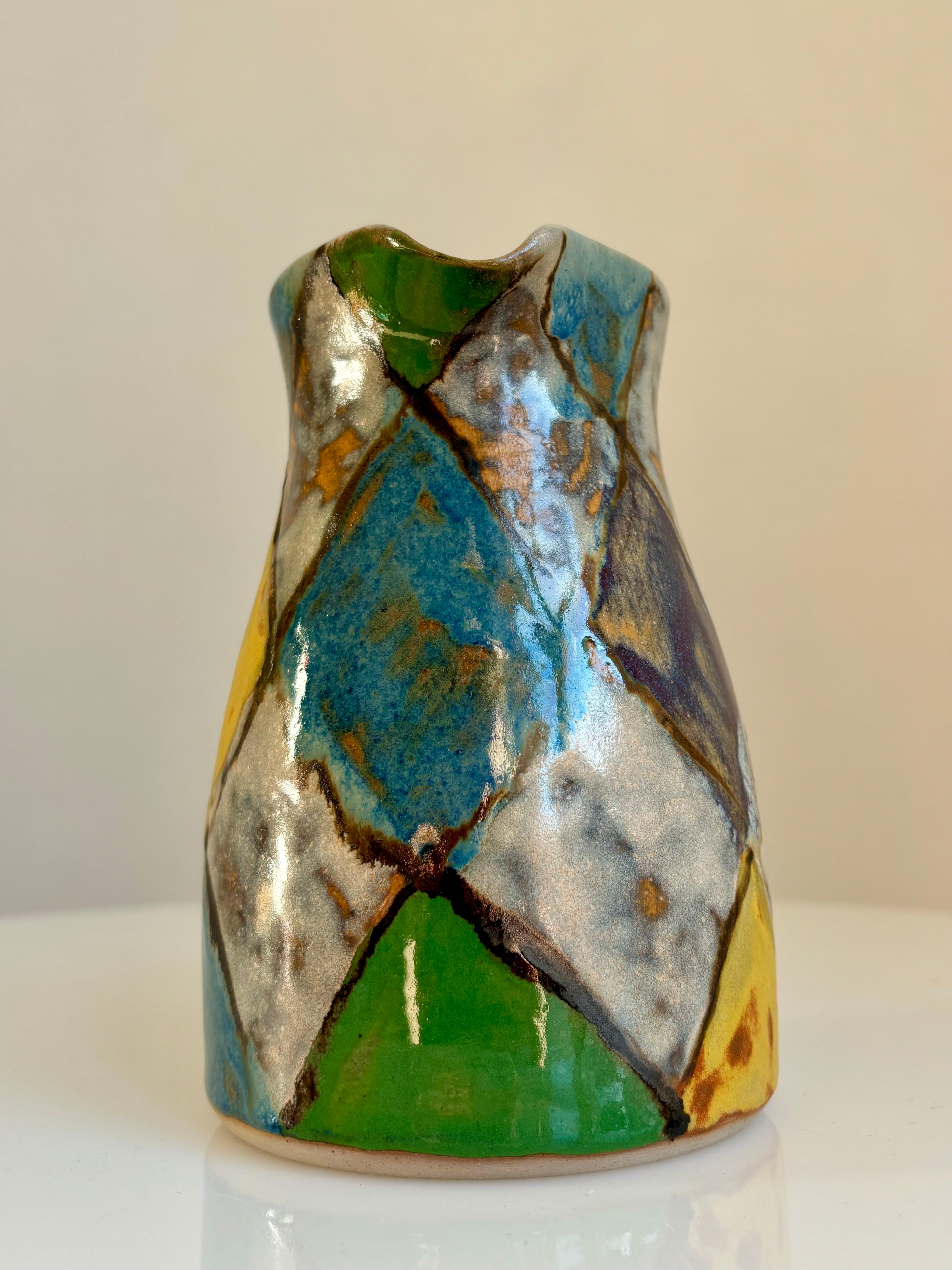 Vintage Mehrfarbige Zirkusdekor Krug Vase, circa 1970er Jahre (Moderne) im Angebot