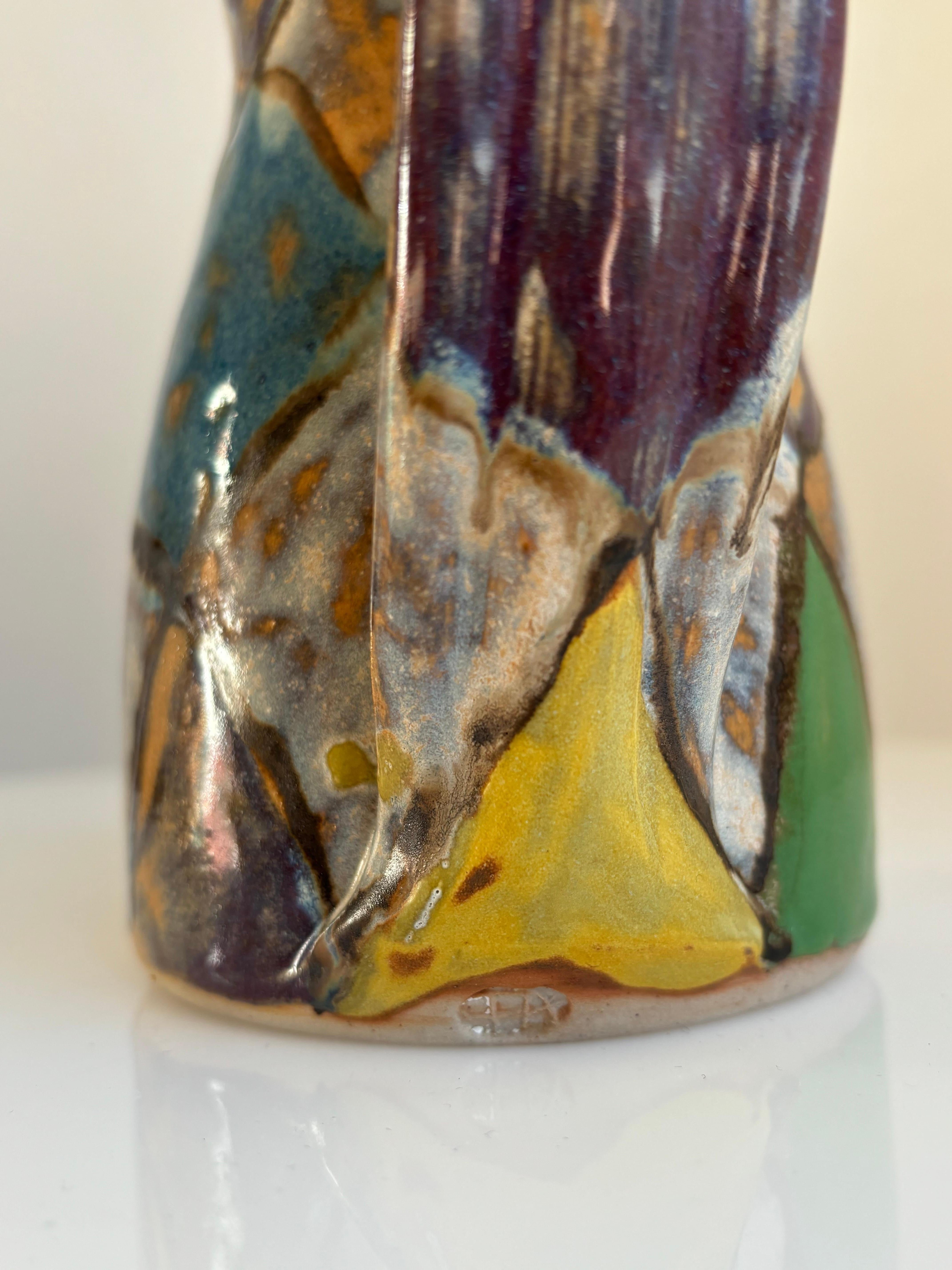 Vintage Mehrfarbige Zirkusdekor Krug Vase, circa 1970er Jahre (Glasiert) im Angebot